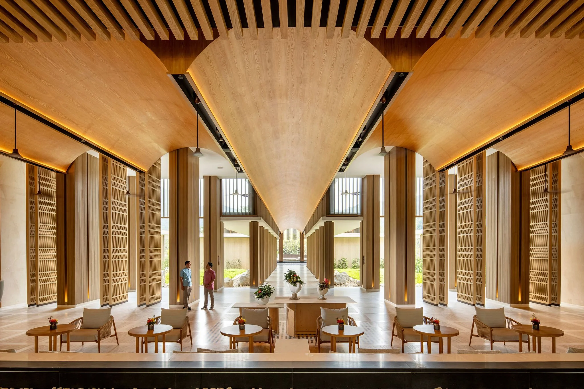 Lobby_01.jpg