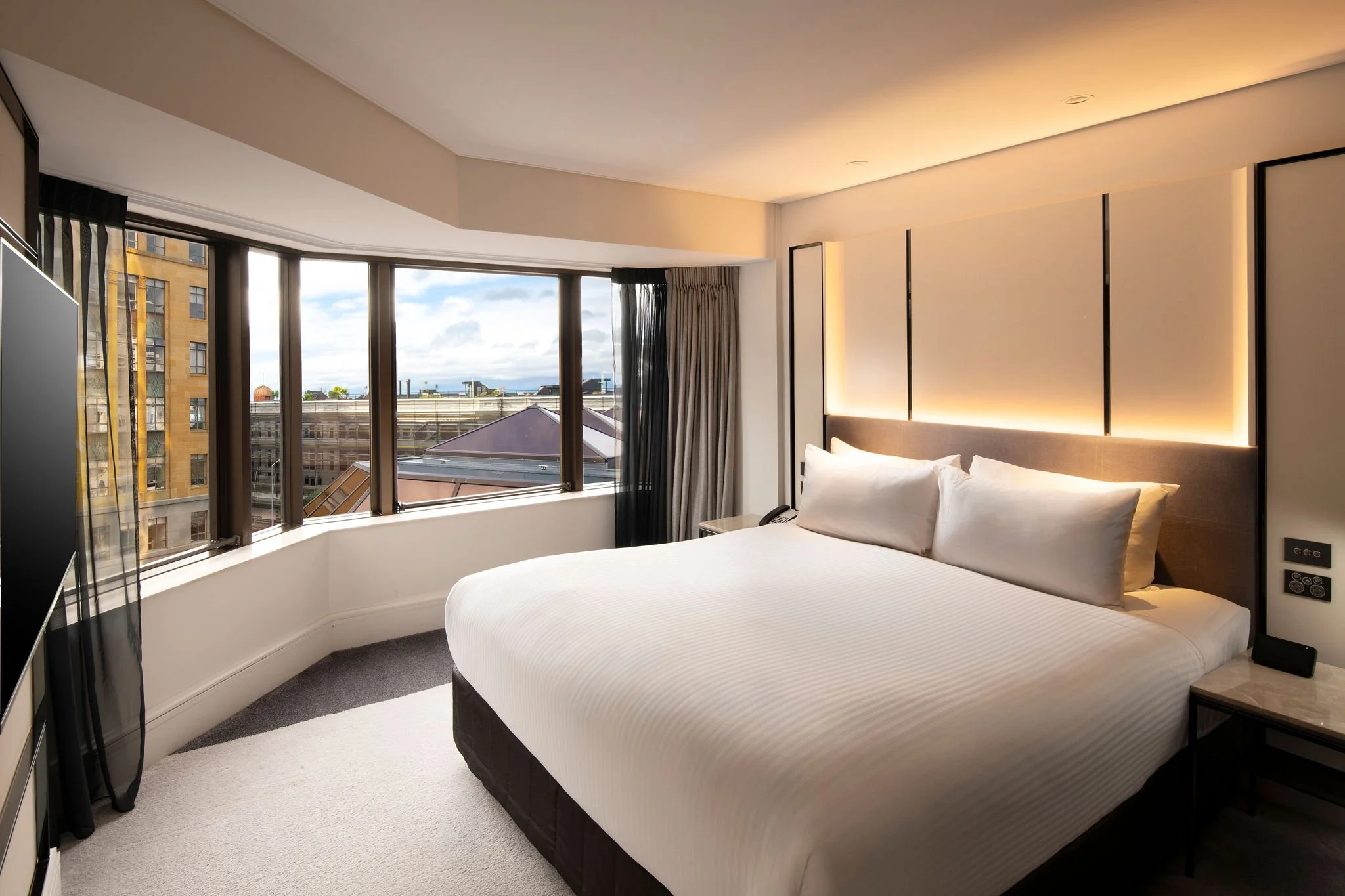 Room418_01.jpg