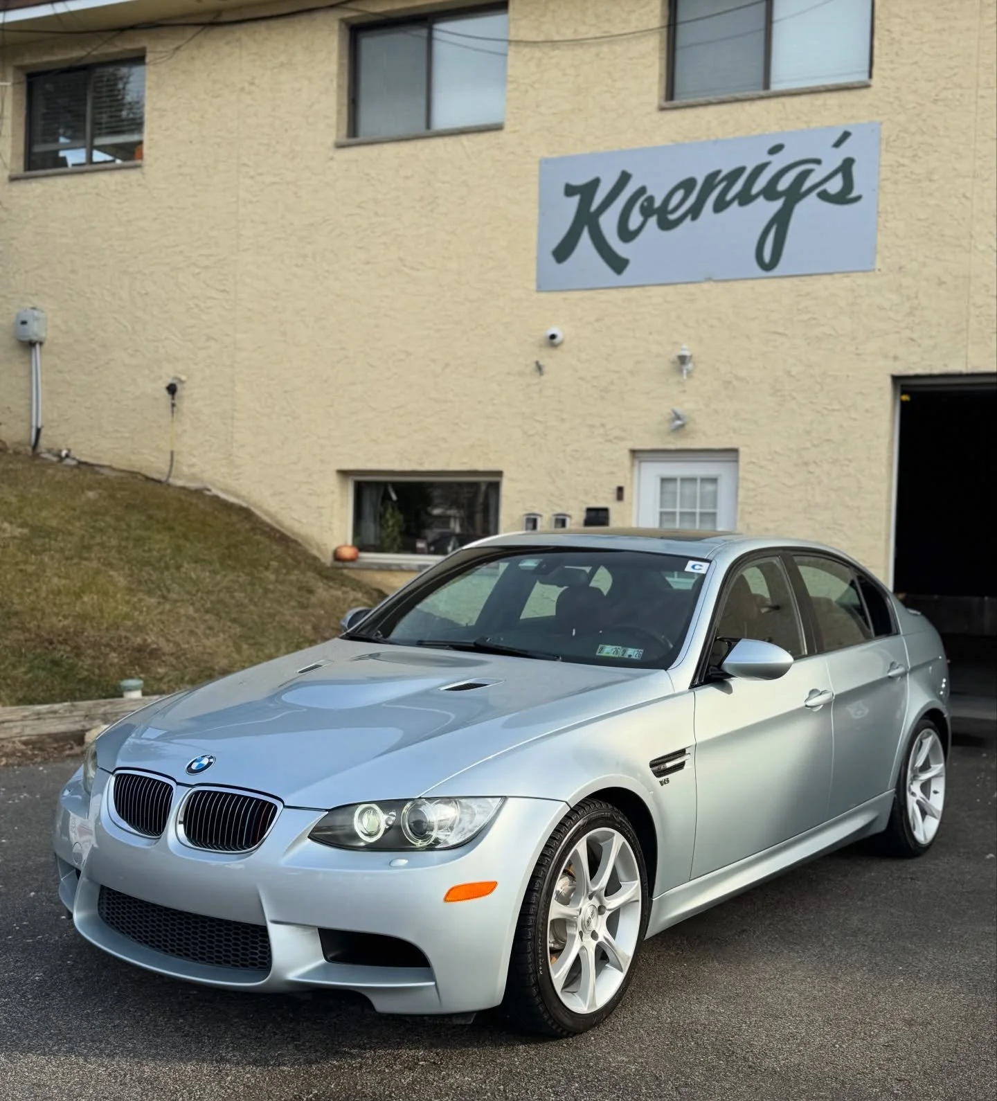 Silverstone E90 M3 

We had the pleasure of thoroughly detailing, correcting &amp; protecting this M3 with our Level 2 Correction &amp; Protection process. We also cleaned up the interior &amp; conditioned the fox red leather. 

- Exterior Wash/Detai