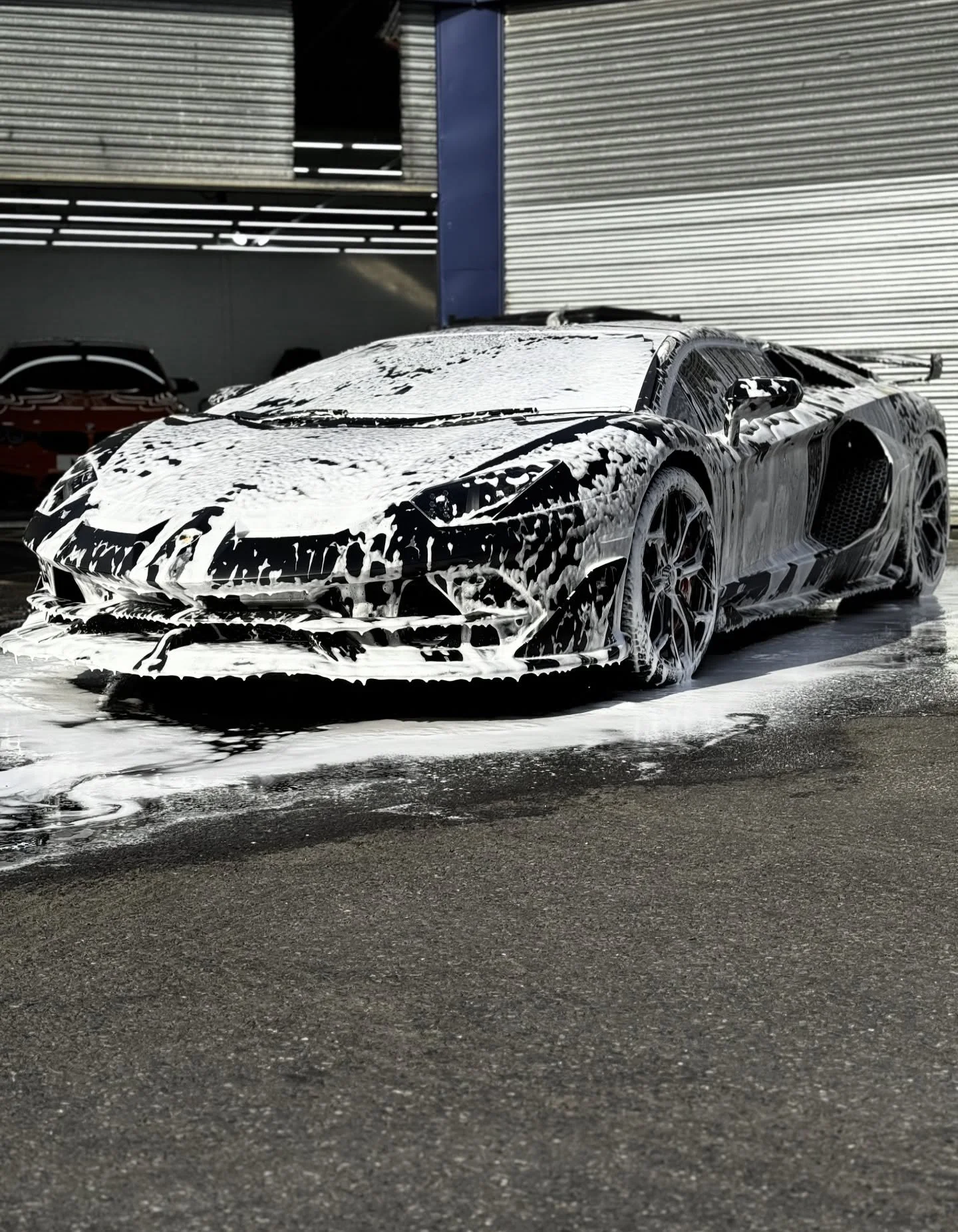 Preparation is everything. The Lamborghini SVJ in satin PPF has been fully decontaminated and is now ready for ceramic coating to be applied to the PPF, glass, and interior.

For bookings and inquiries, please DM. Alternatively, visit www.rrdetailing