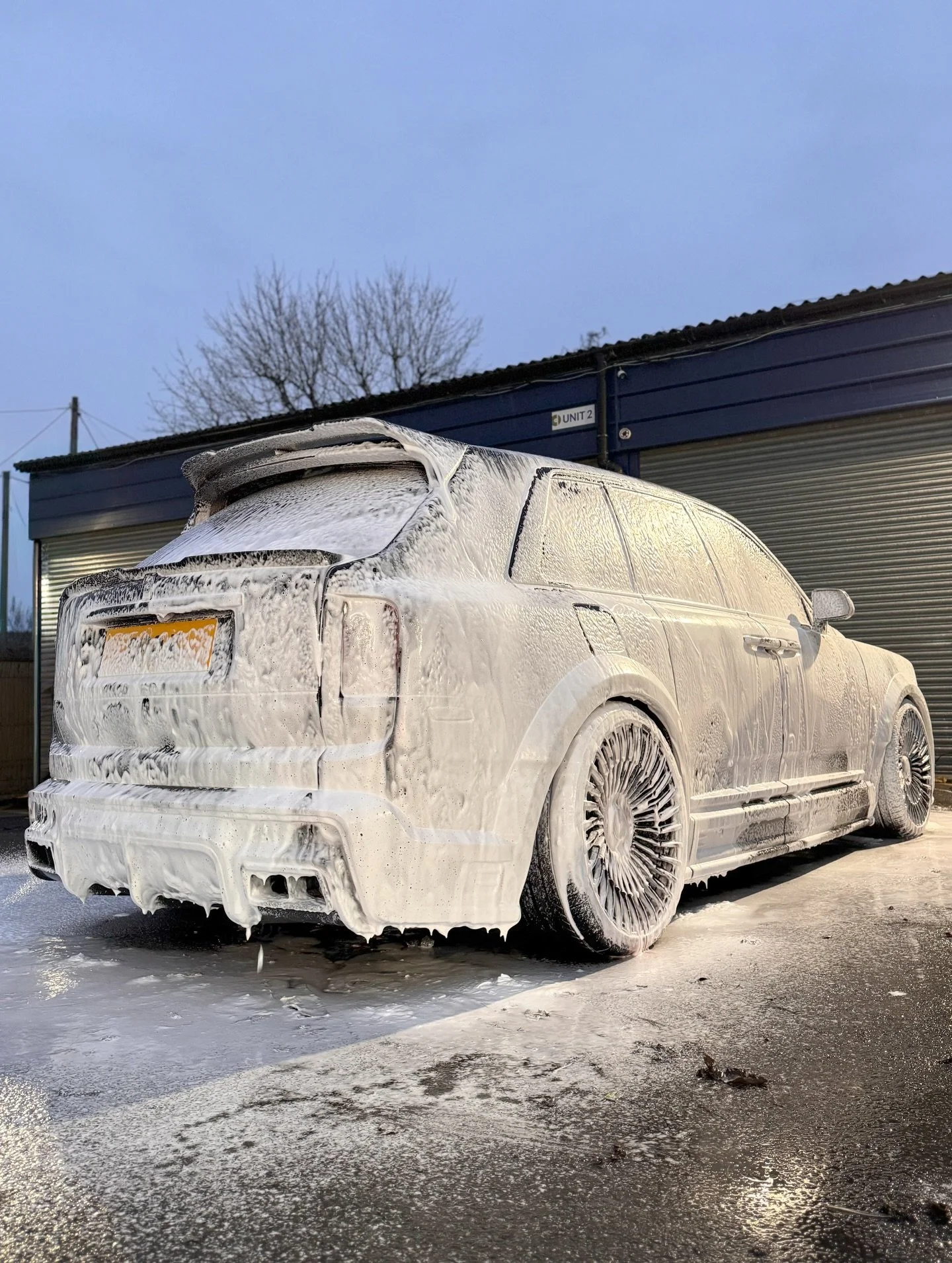 Maintenance wash day for this widebody Cullinan 🫧

#RollsRoyce #Cullinan #Widebody
#WidebodyCullinan #carcare