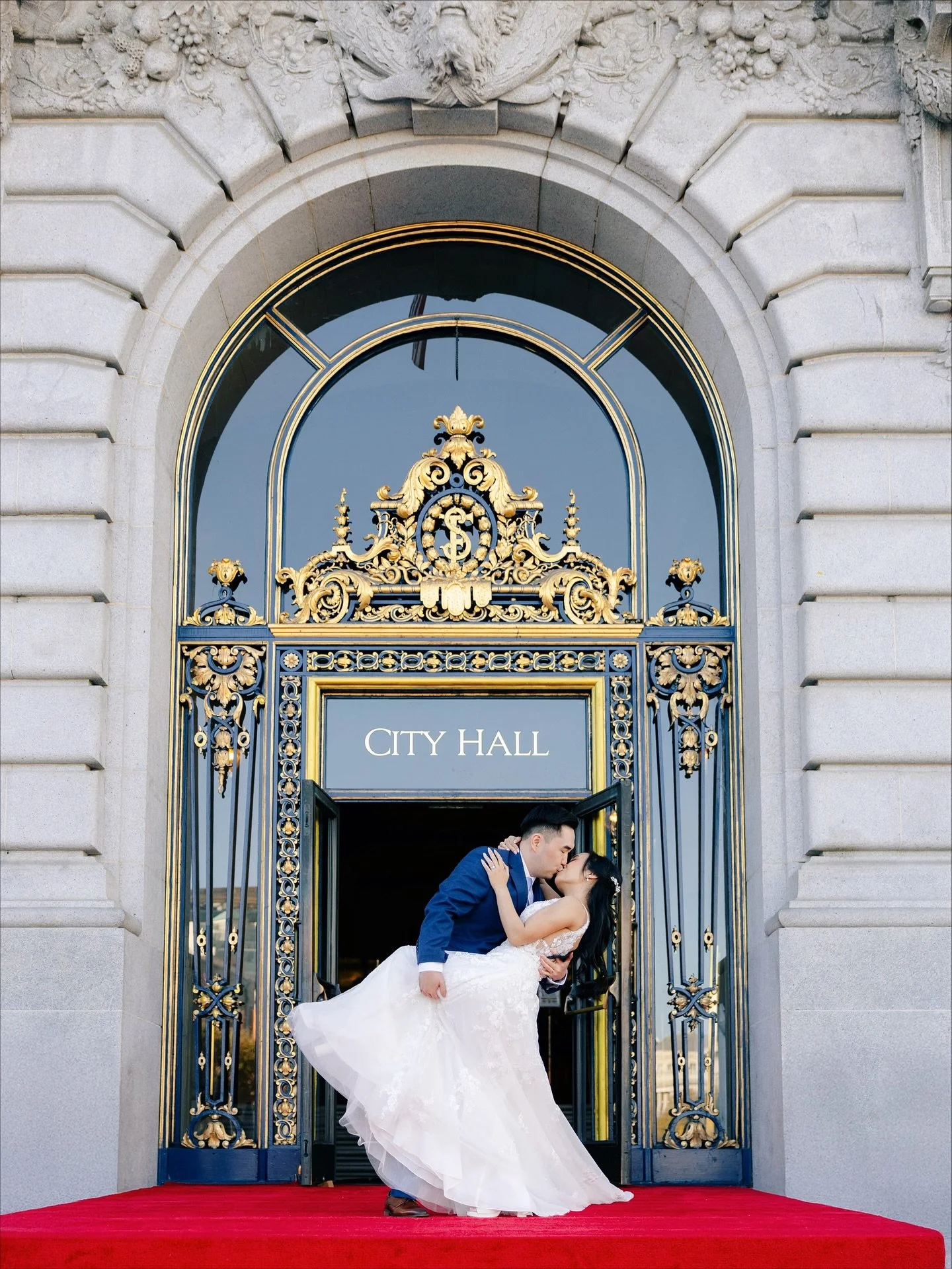 B + R 
It was one of those days with the dreamiest light at City Hall &mdash; the kind that makes everything feel a little more magical. ✨
The perfect setting for B + R to say &ldquo;I do&rdquo; in this iconic building. So honored to capture their mo