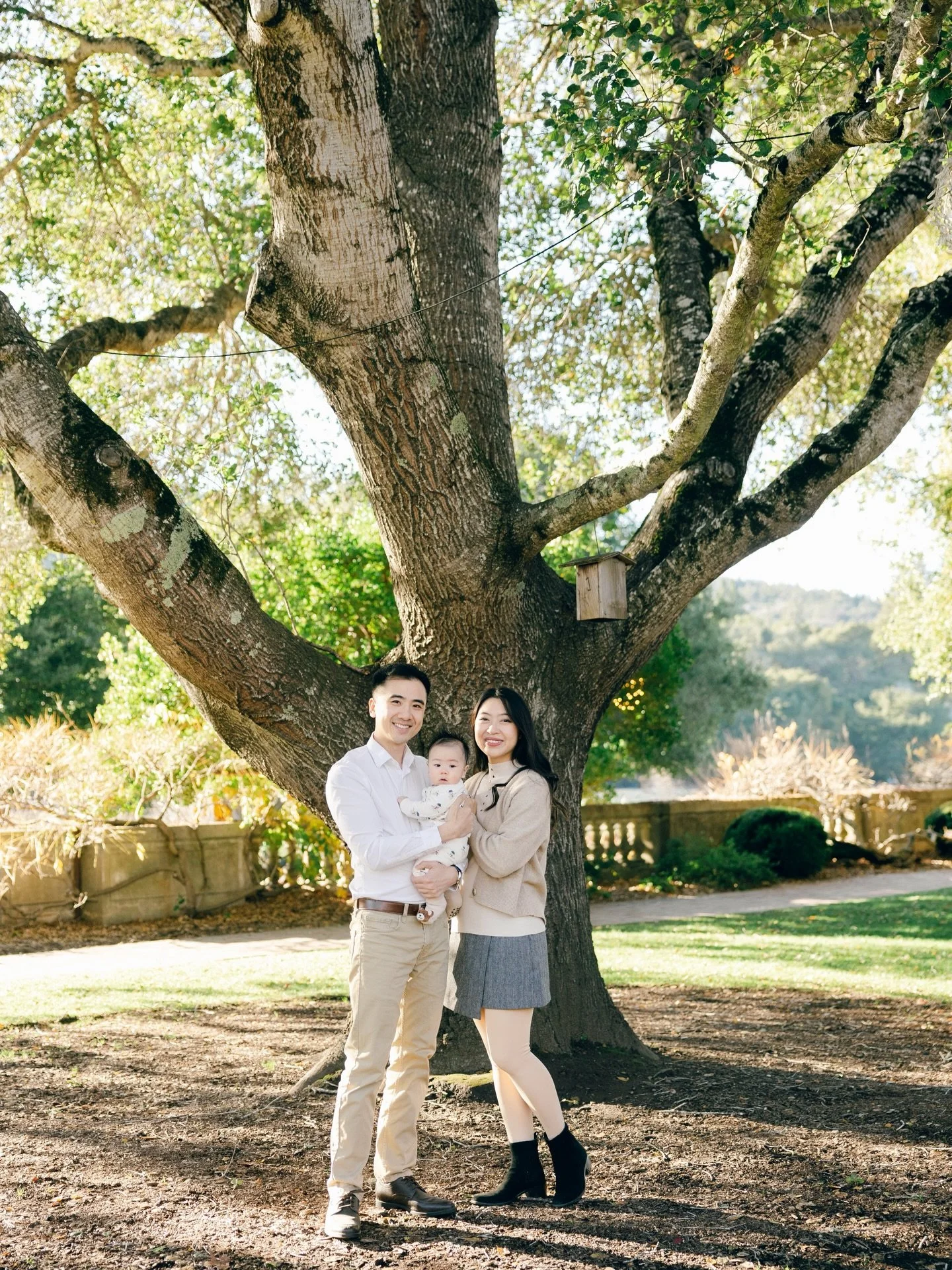 Finally getting to share some magic from this Christmas season with this amazing family session at the stunning Filoli Gardens! It was so special capturing these moments for my good friend Yang, his wife and  his adorable baby Nolan.

The gardens wer