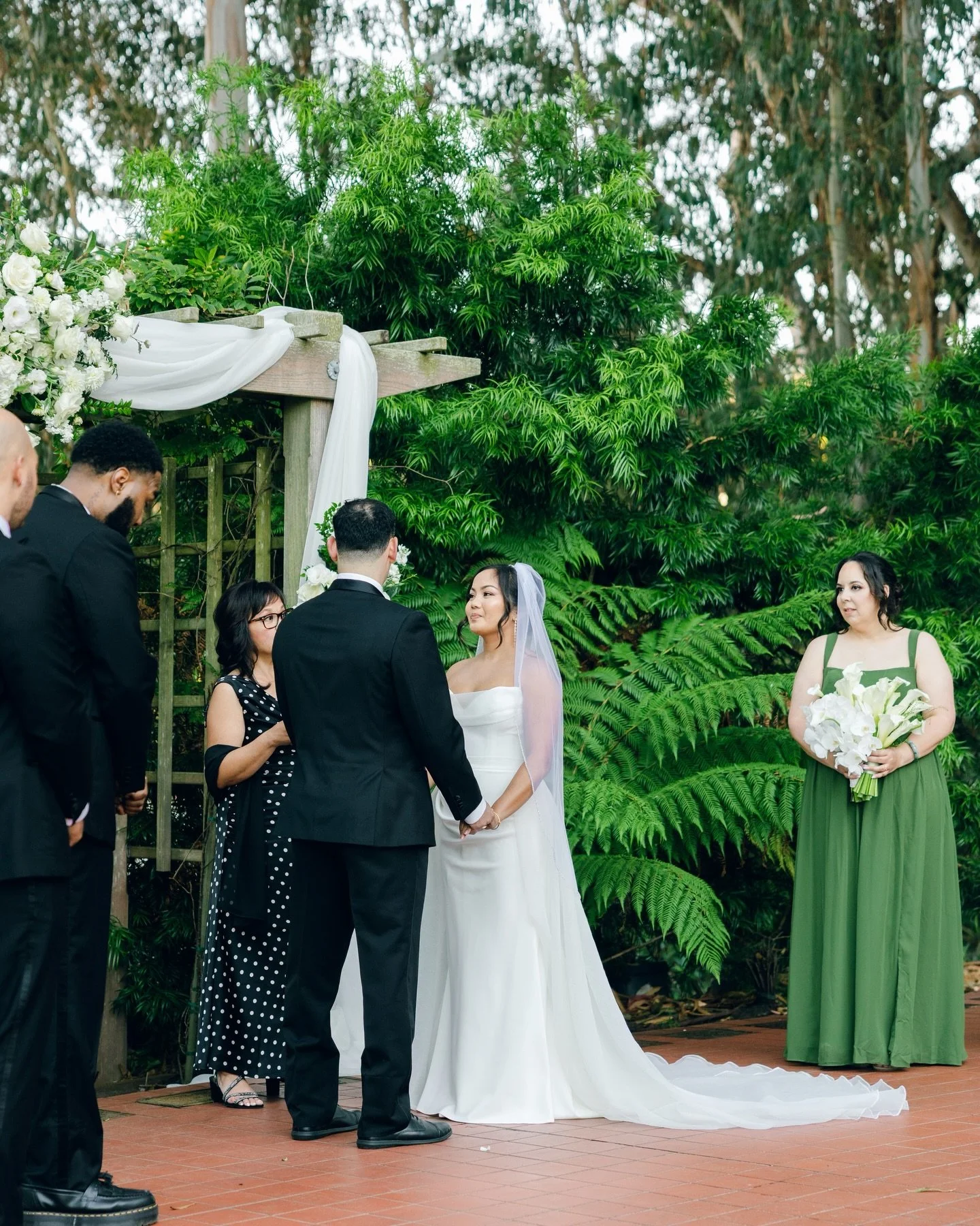 A timeless celebration in one of San Francisco&rsquo;s most iconic spaces. The Golden Gate Club was the perfect setting for this love story. ✨

Nestled in the Presidio and surrounded by towering eucalyptus trees, historic charm, and just minutes from