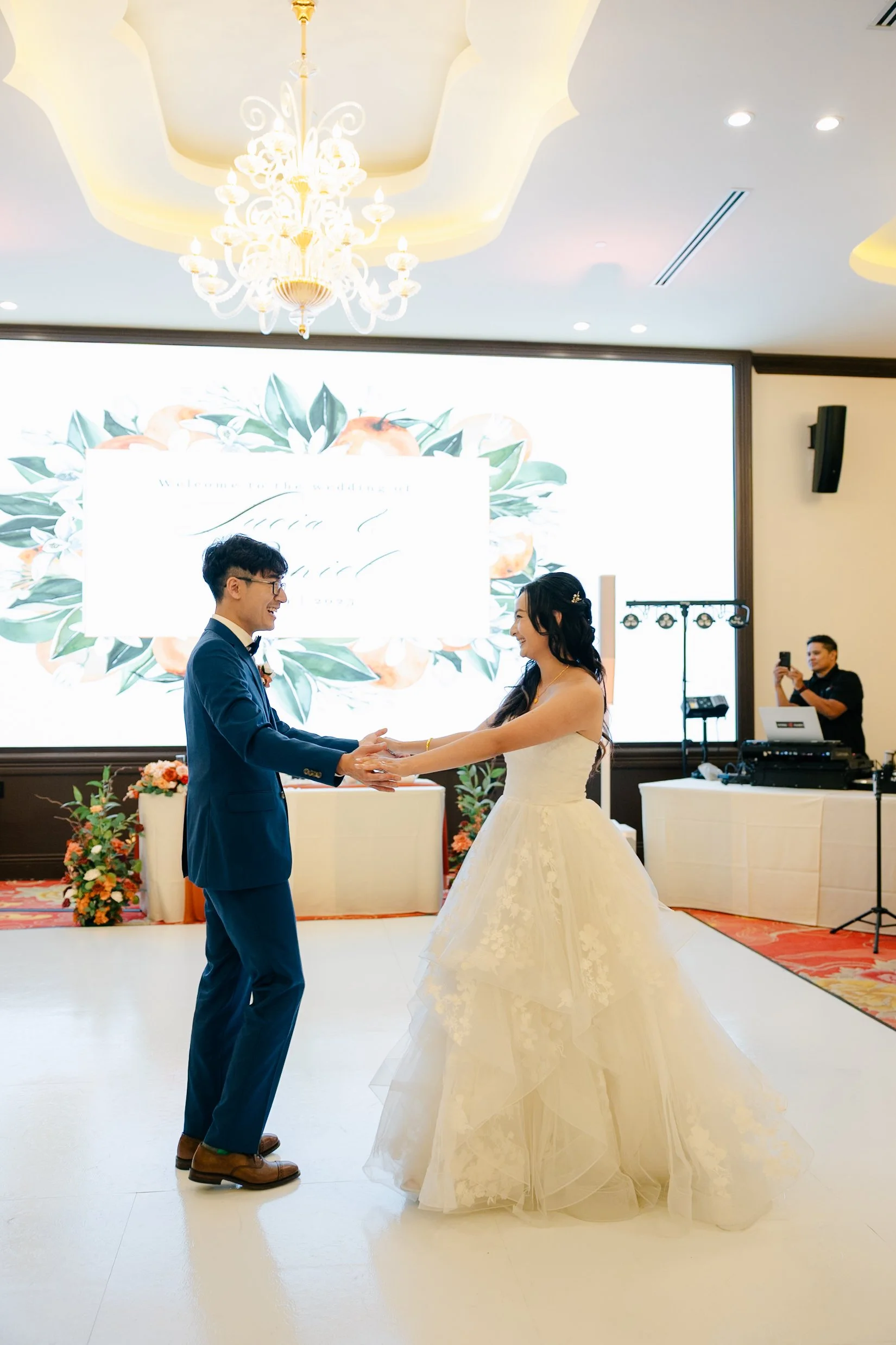 Wedding Sneak Peeks-87.jpg