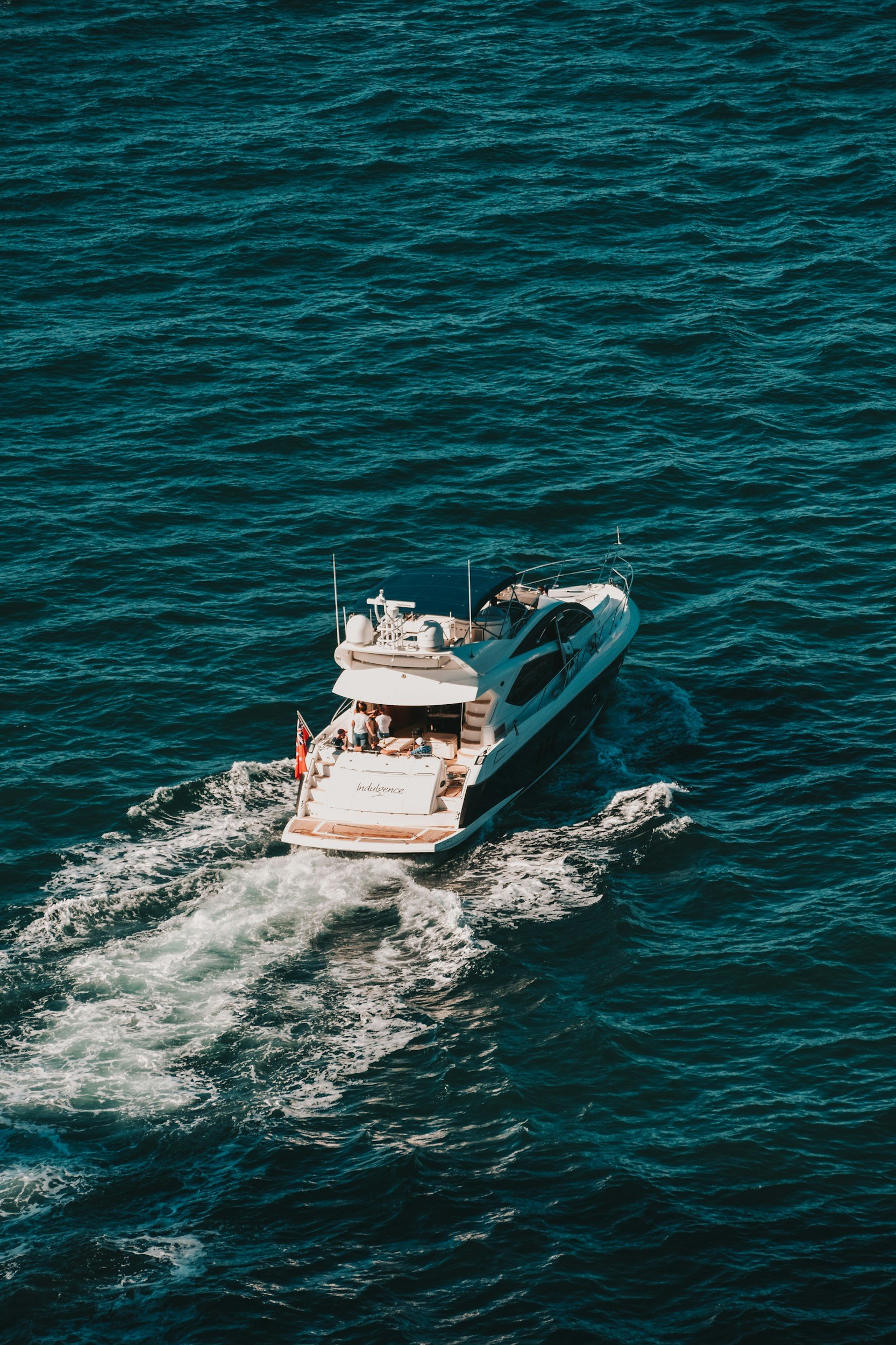 What to Expect When You Invite Me Across the Gulf