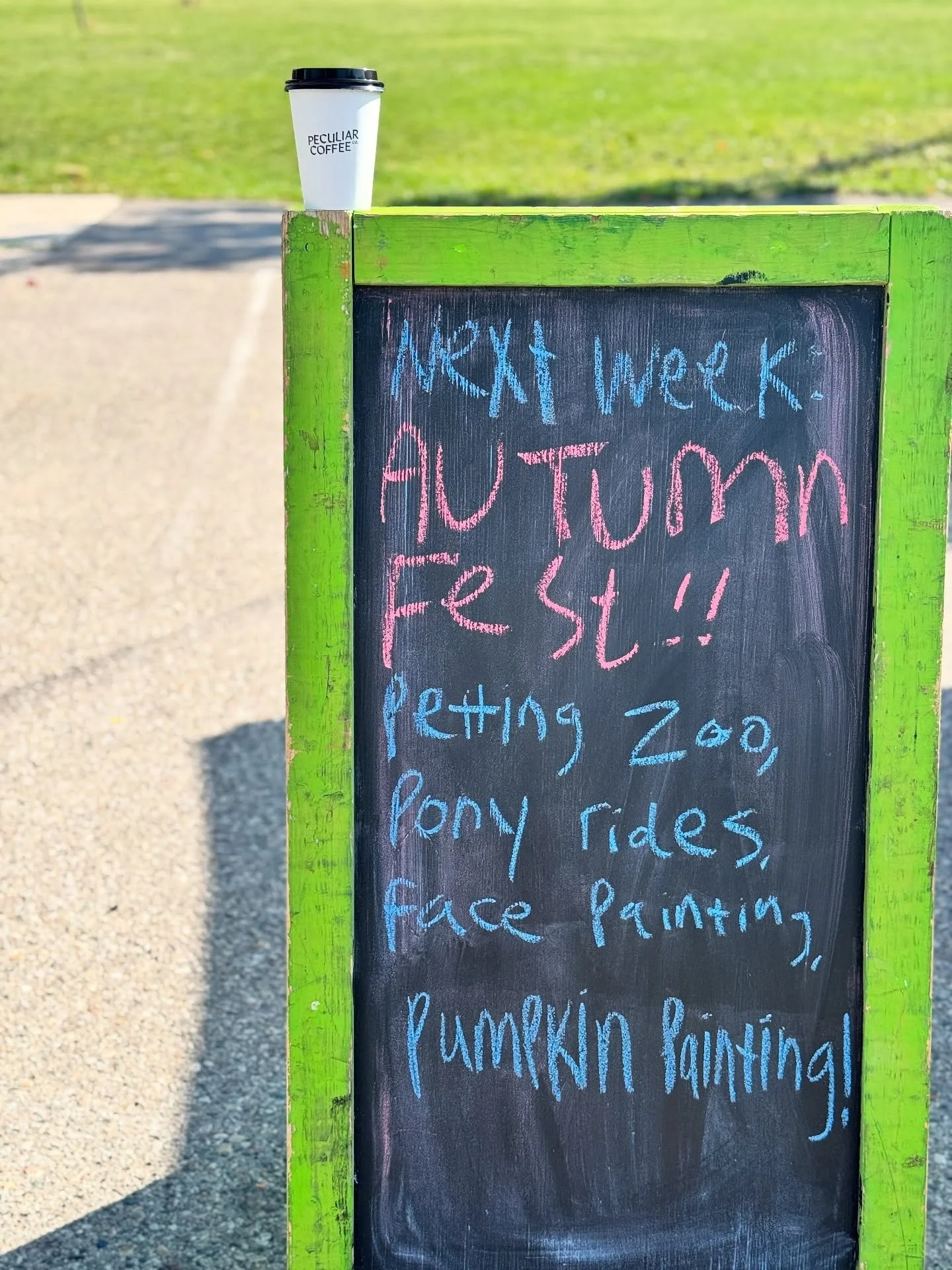 join us this upcoming SUNDAY (10/5) from 10-2pm for the autumn festival!!! 🍁

#lansingcoffee #coffeecart #autumnfestival #eastlansing