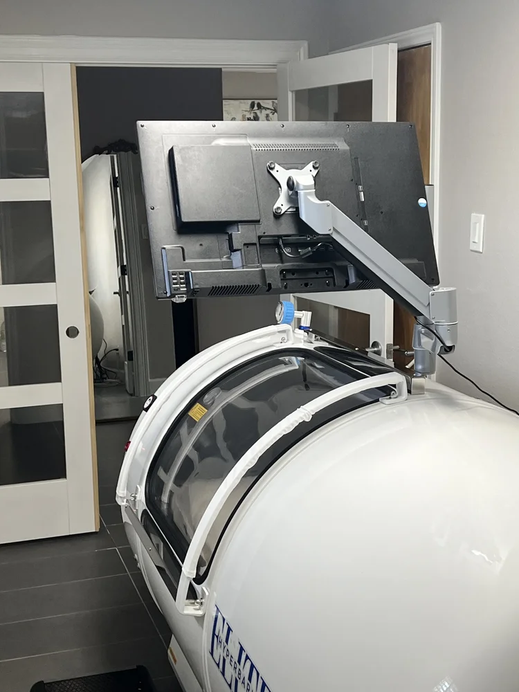 Side view of the hyperbaric chamber interior