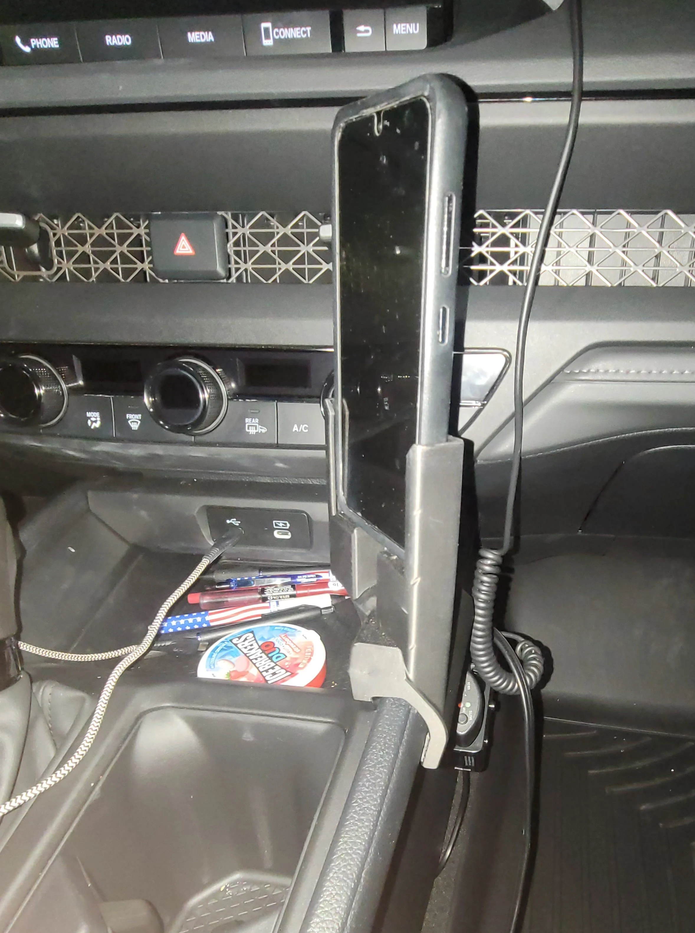 Honda Accord Phone Holder 1.jpg
