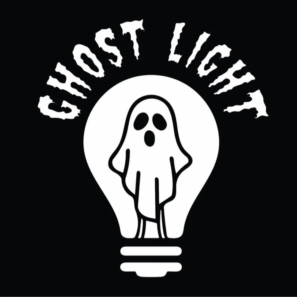 Quinlan Mauer rocks Ghost Light