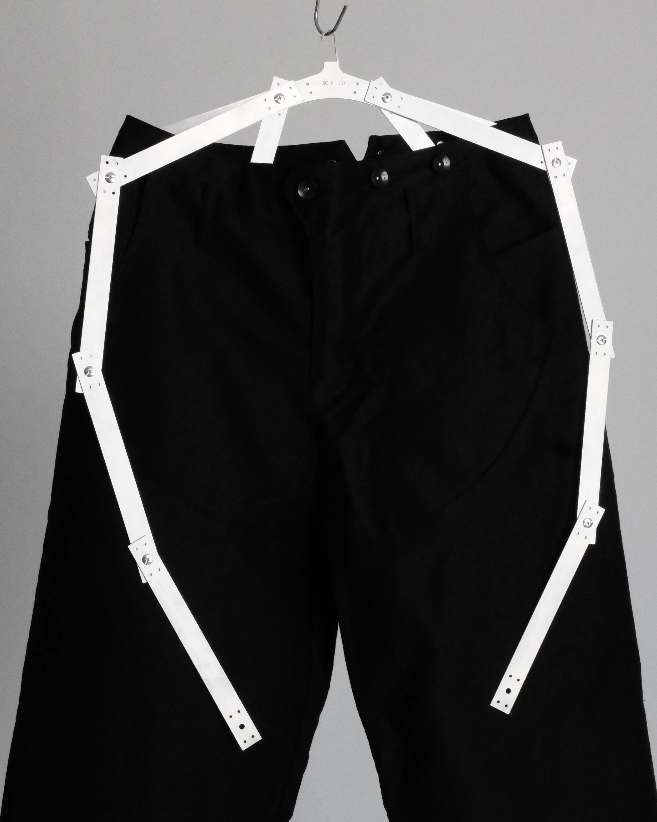 HANGER_5.jpg