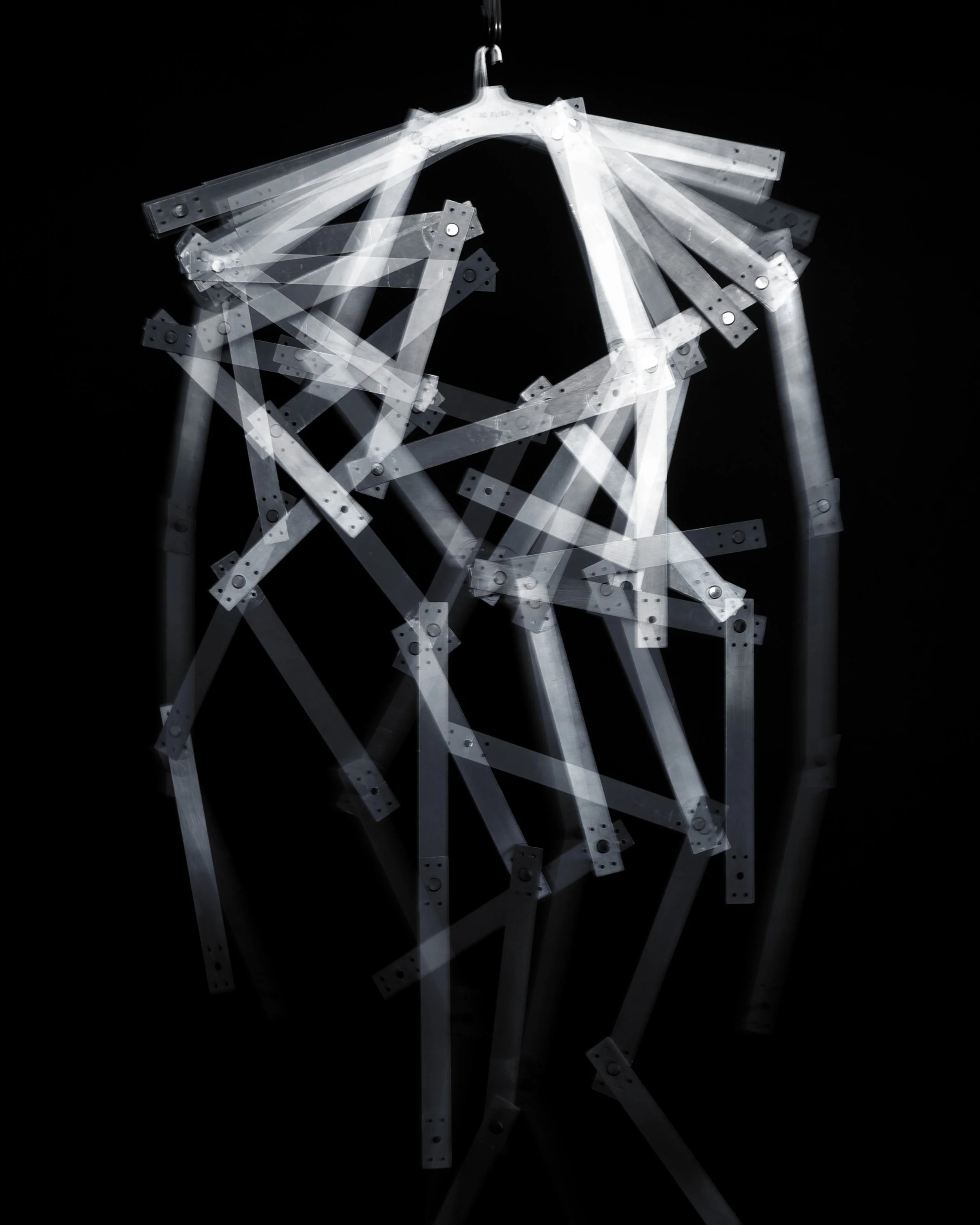 : SKELETAL HANGER : 