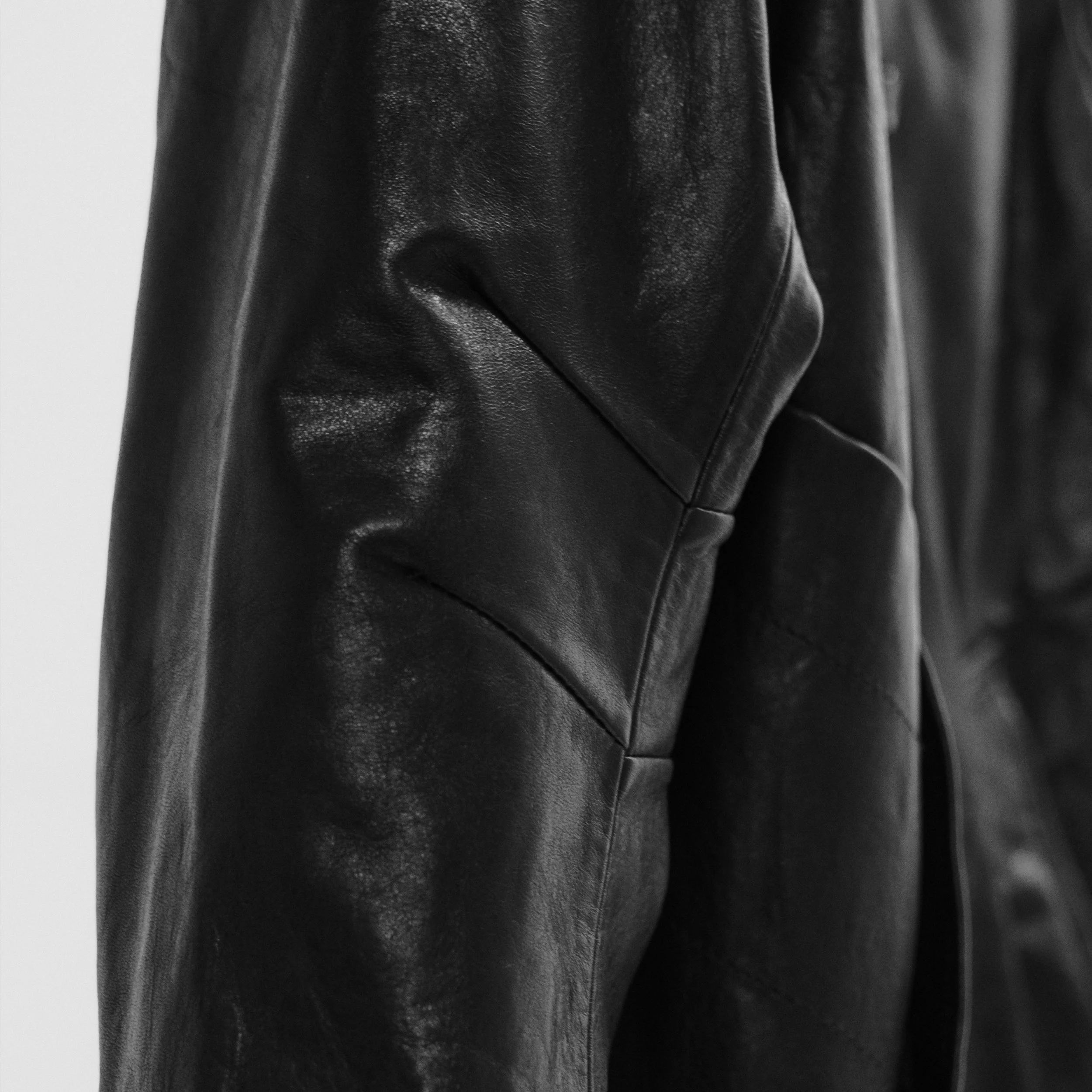 DETAIL_SWEEP COAT_2.jpg