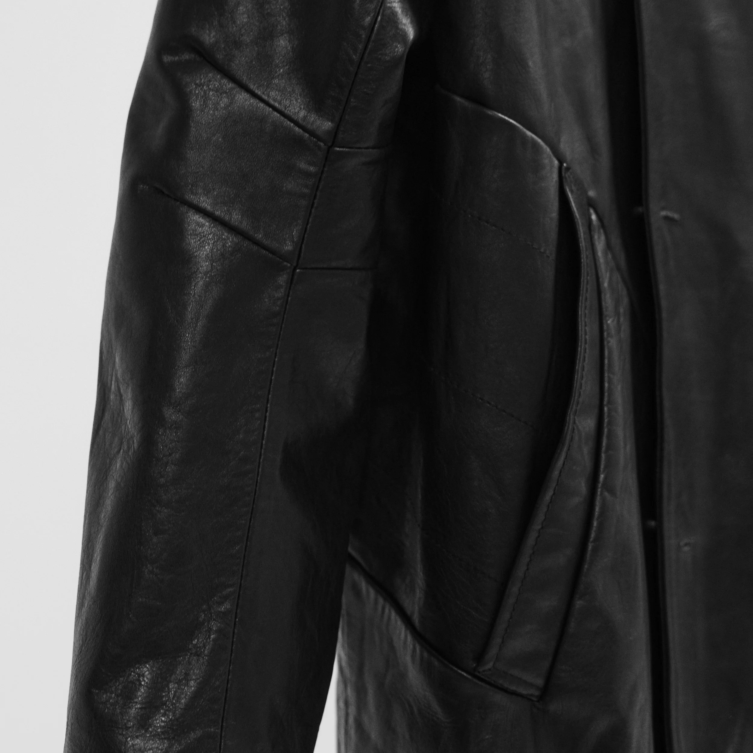 DETAIL_SWEEP COAT_3.jpg