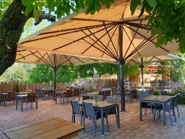 Hotel Koniggut.jpg