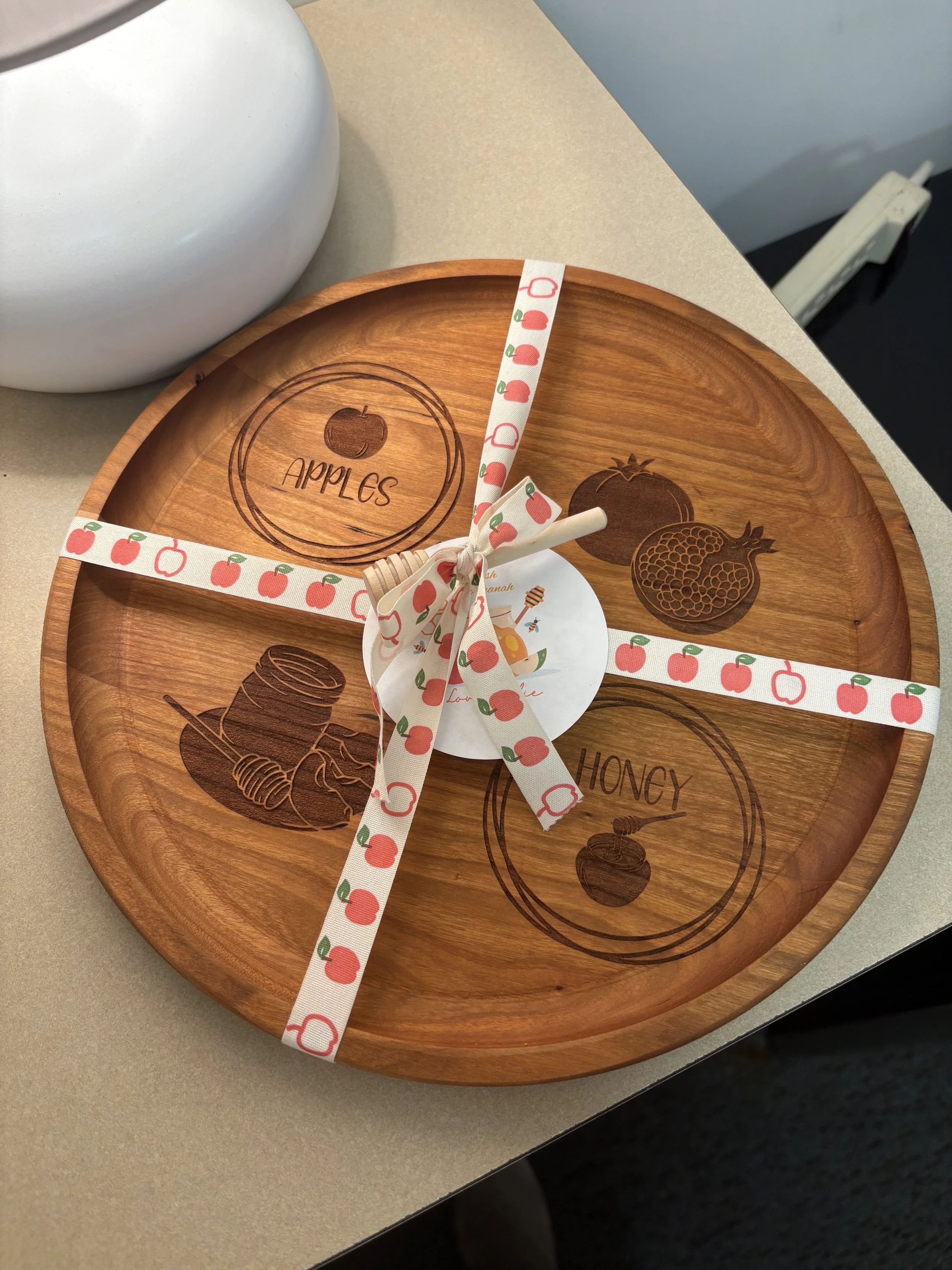 Rosh Hashanah Apples & Honey Board