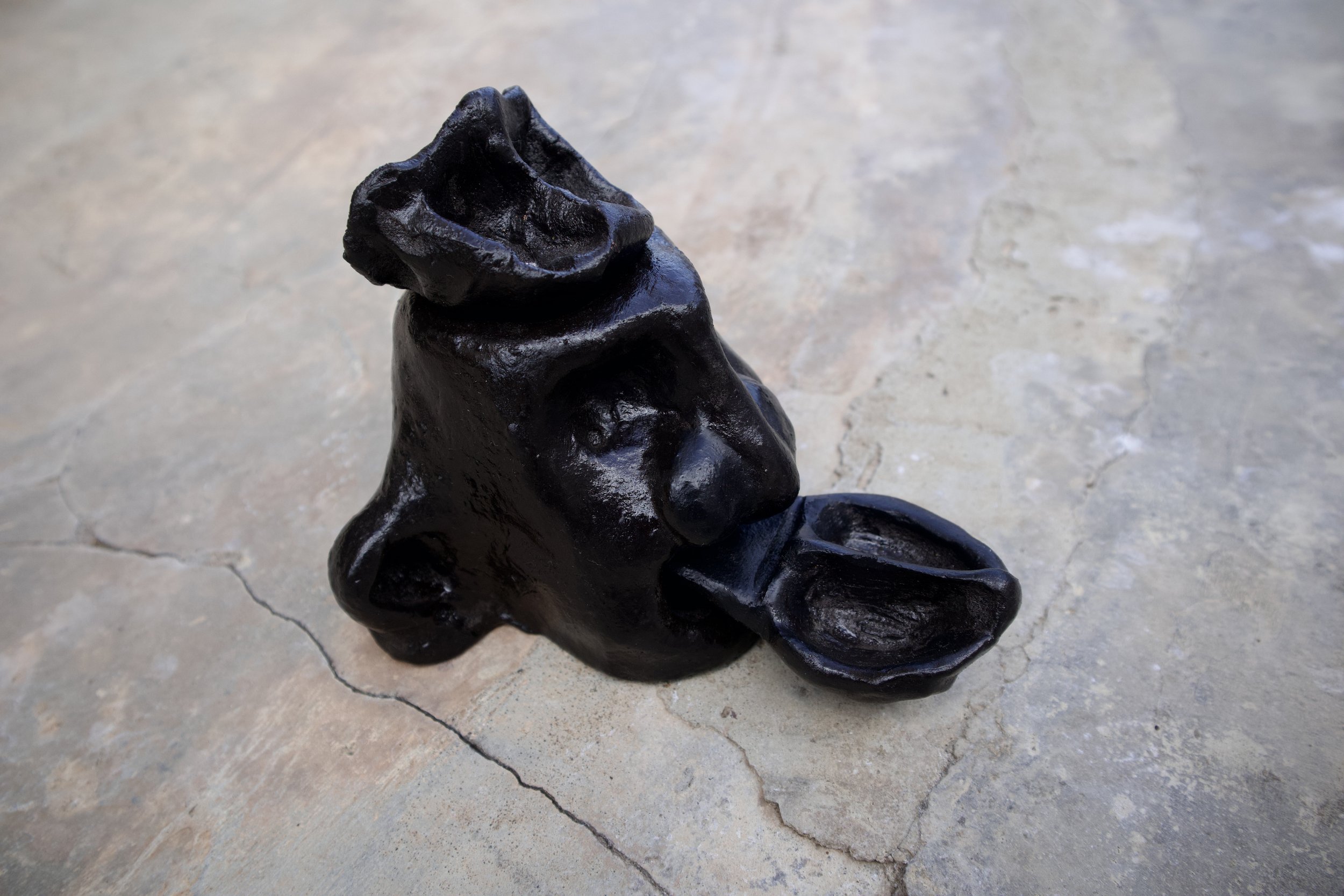 ALTAR OBJECT 01 / 
ELEMENTAL STUDY: Fire /


MATERIALS:
Clay, local paint dye, varnish /   
2025