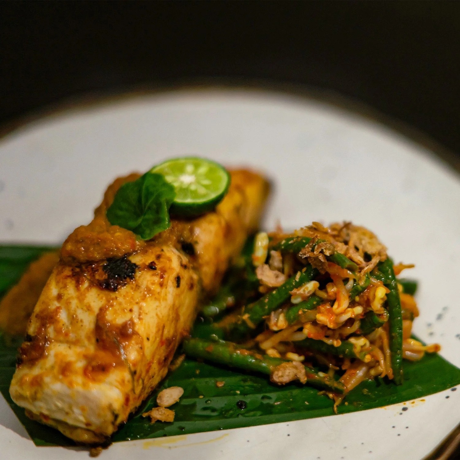 Savor the bold flavors of Nusantara with our Grilled Fish Rica-Rica 🌶️🐟 A spicy Manado-style masterpiece, served with vibrant veggies and a touch of lime&mdash;only at Palapa Restaurant Ubud.
____

Book A Table.
Daily, 7 AM &ndash; 10 PM
+62 361-90