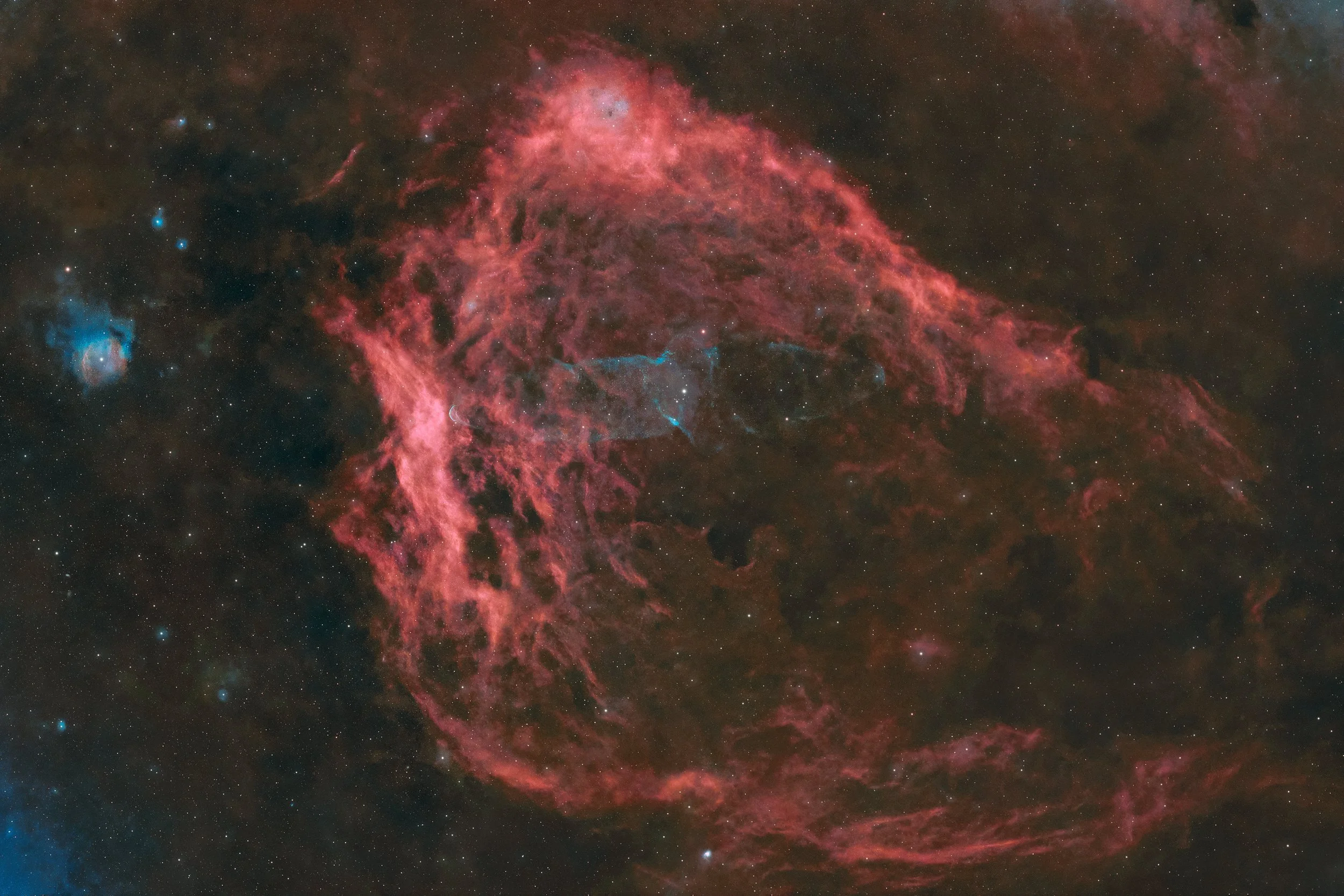 Flying Bat Nebula &amp; Squid Nebula (Sh2-129 &amp; Ou4)
