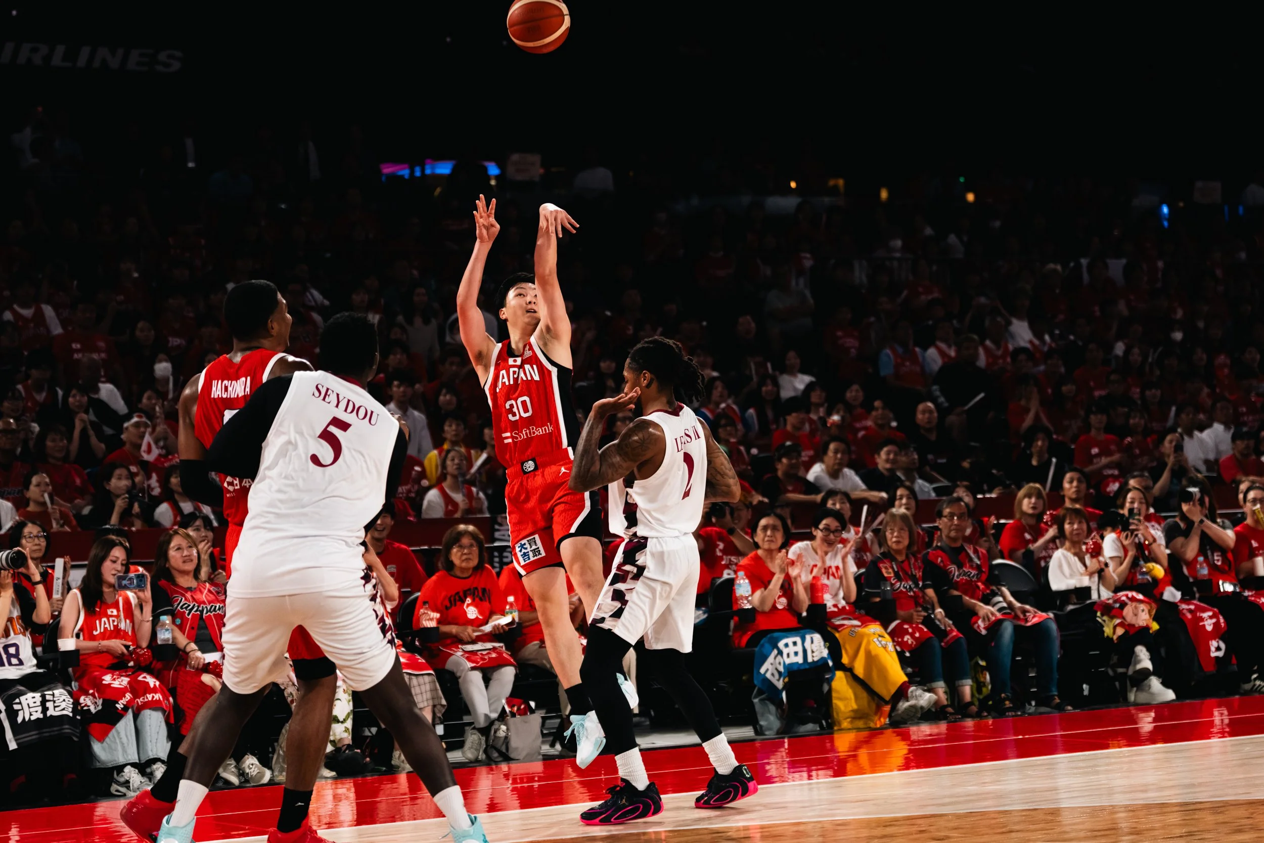 FIBAWC-WINDOW4-JPN-QTR-36.jpg