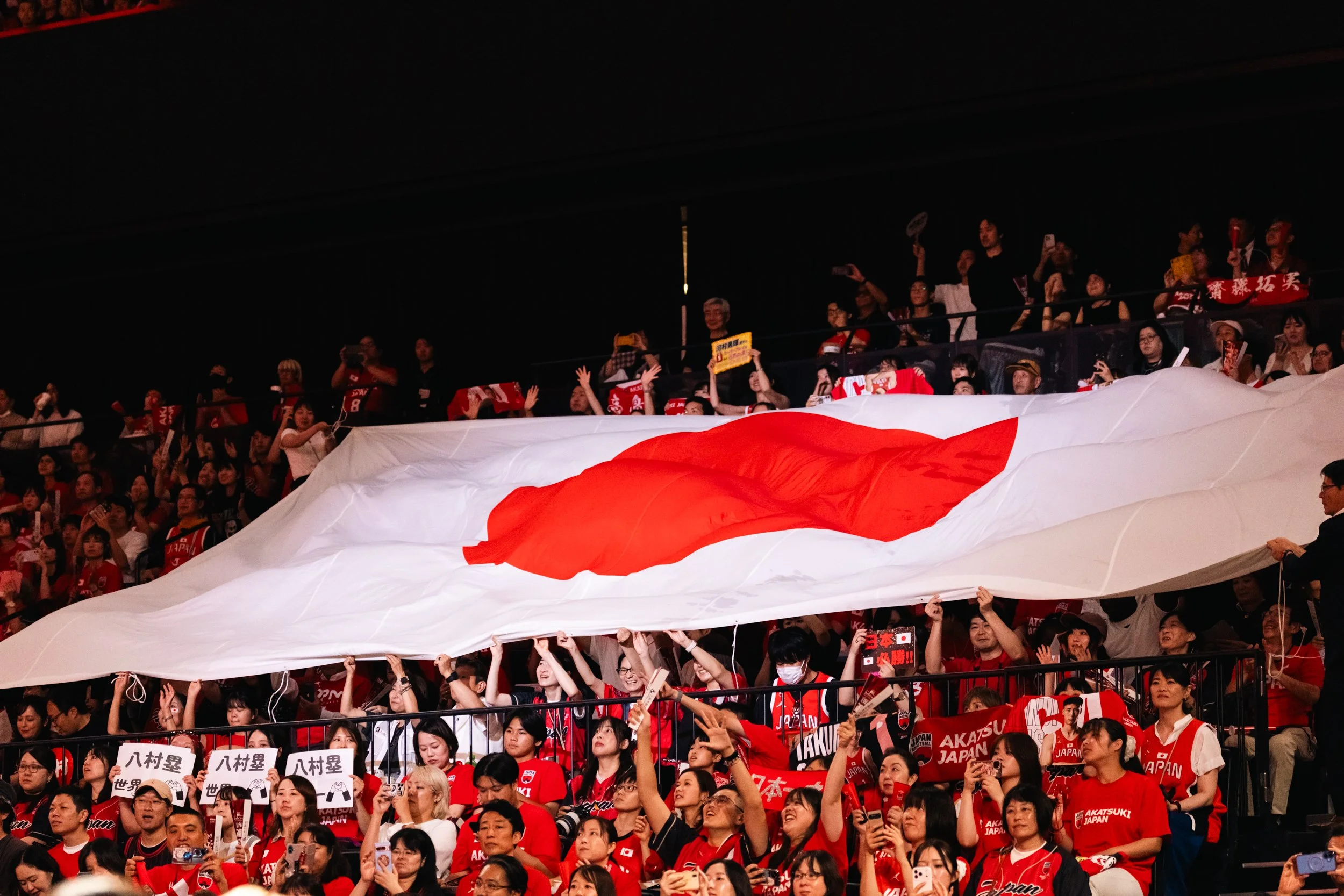 FIBAWC-WINDOW4-JPN-QTR-13.jpg