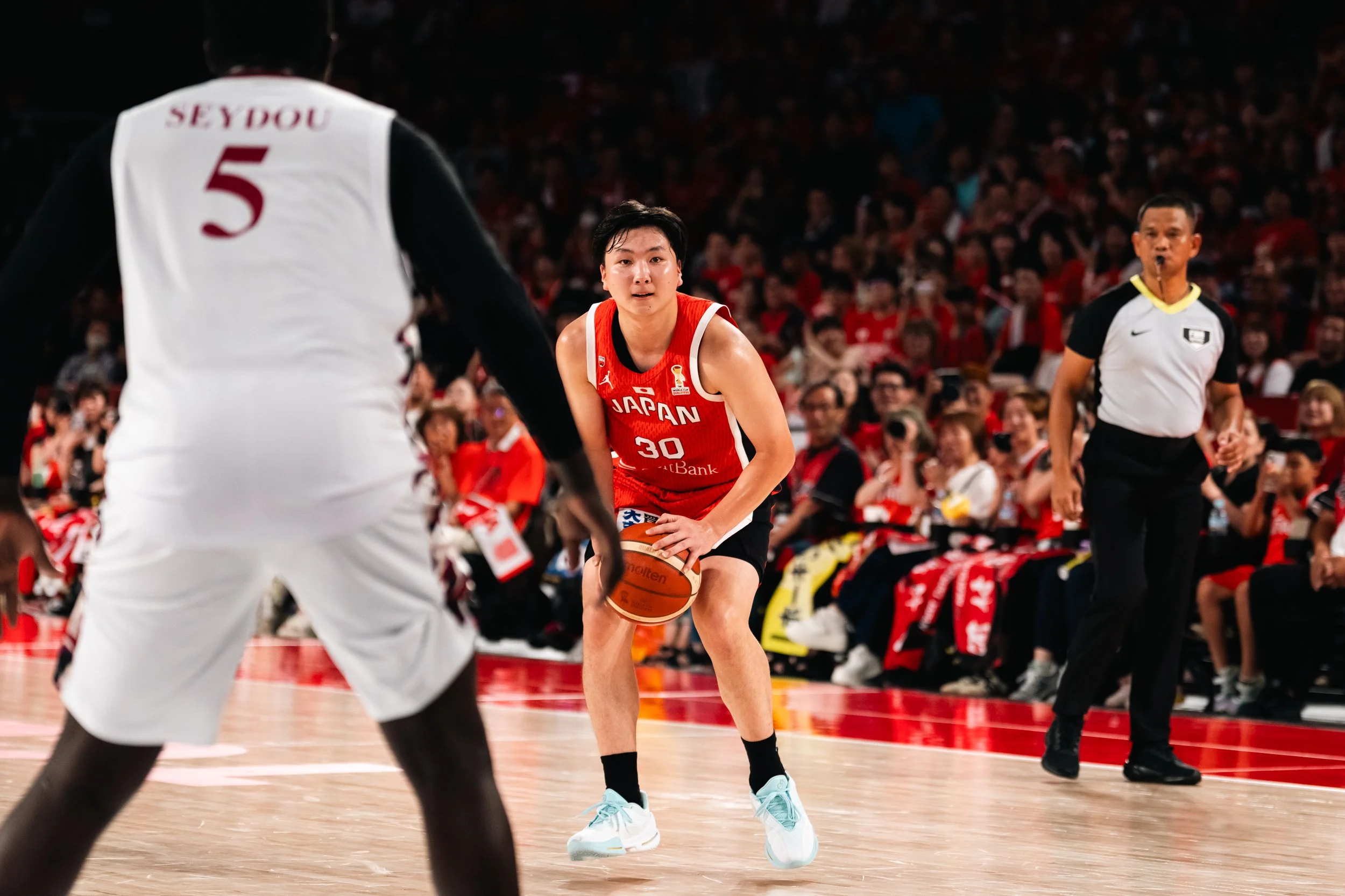FIBAWC-WINDOW4-JPN-QTR-93.jpg