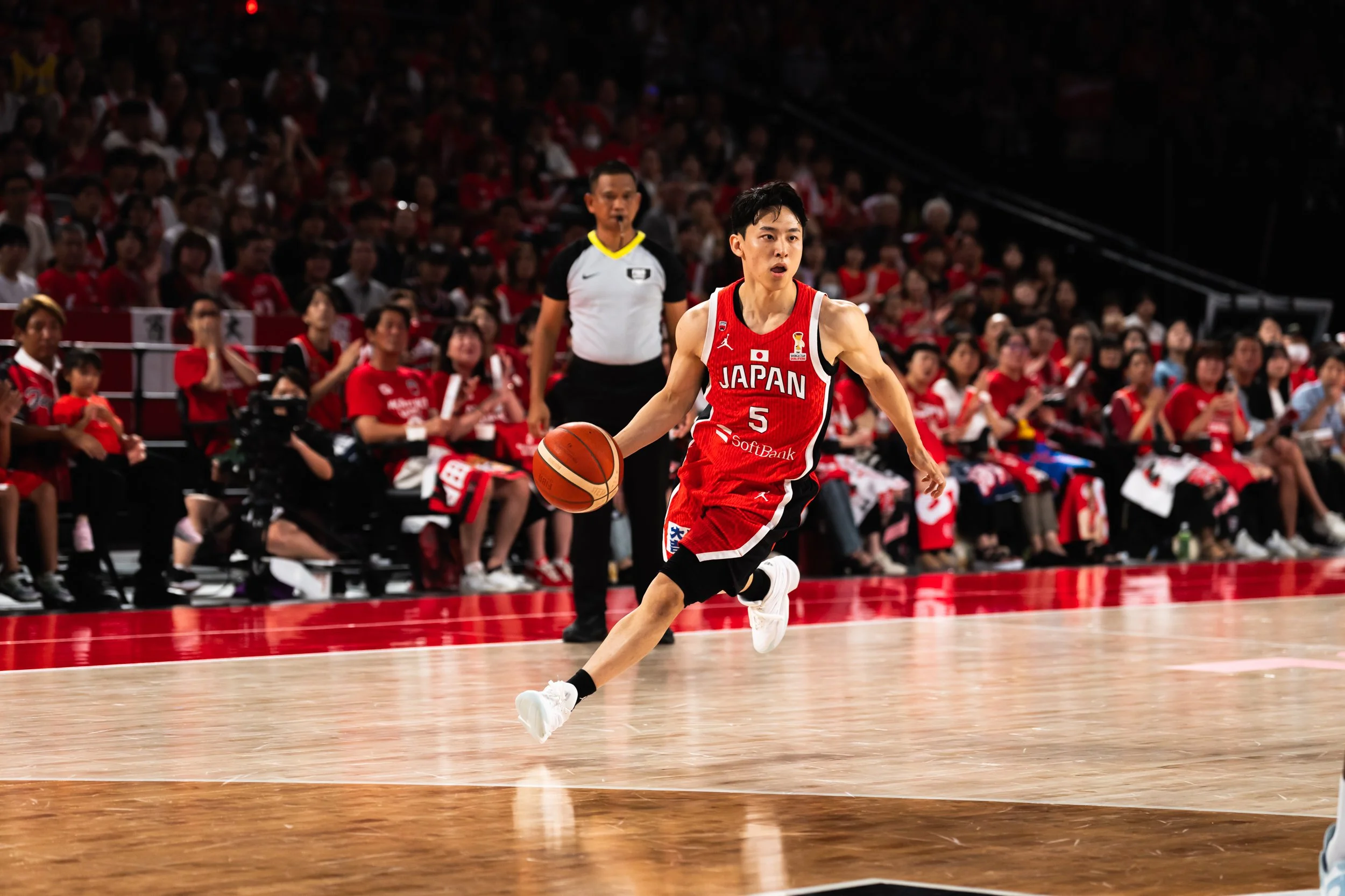 FIBAWC-WINDOW4-JPN-QTR-14.jpg