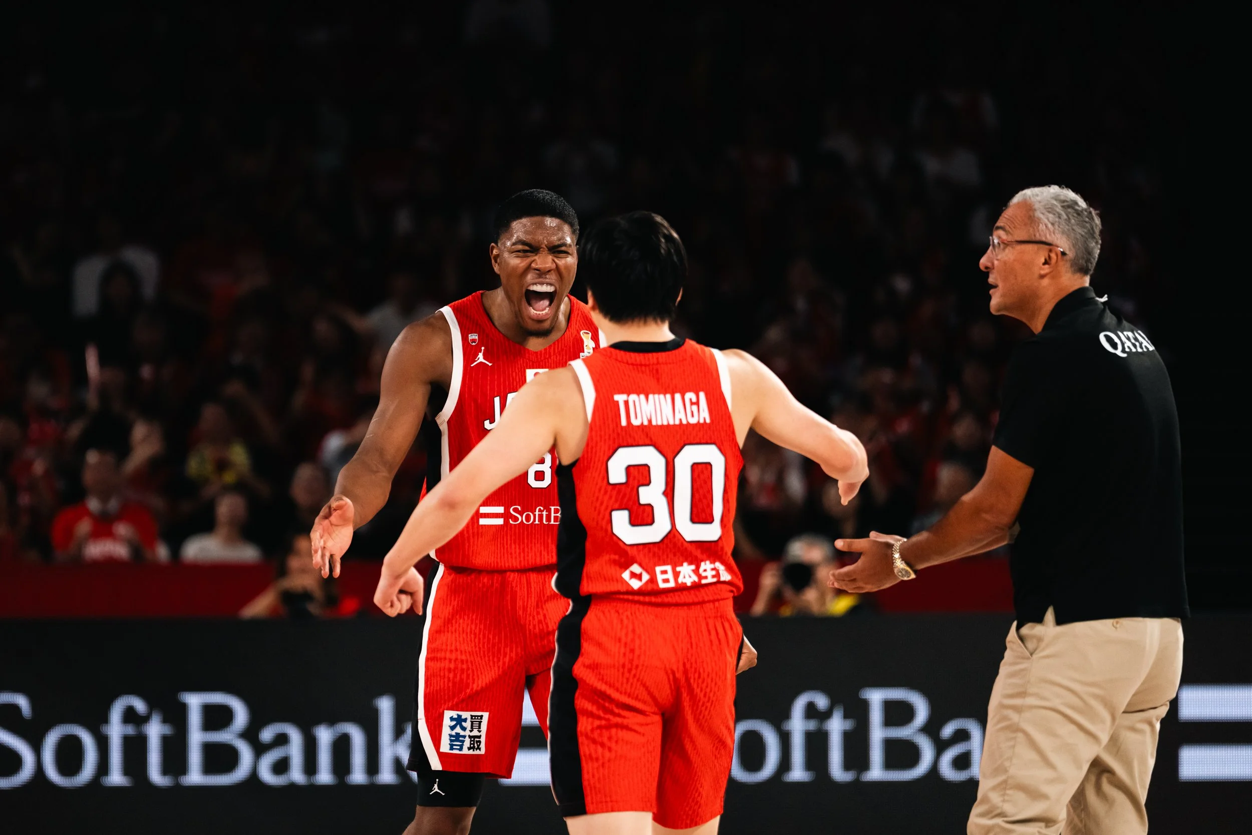 FIBAWC-WINDOW4-JPN-QTR-33.jpg