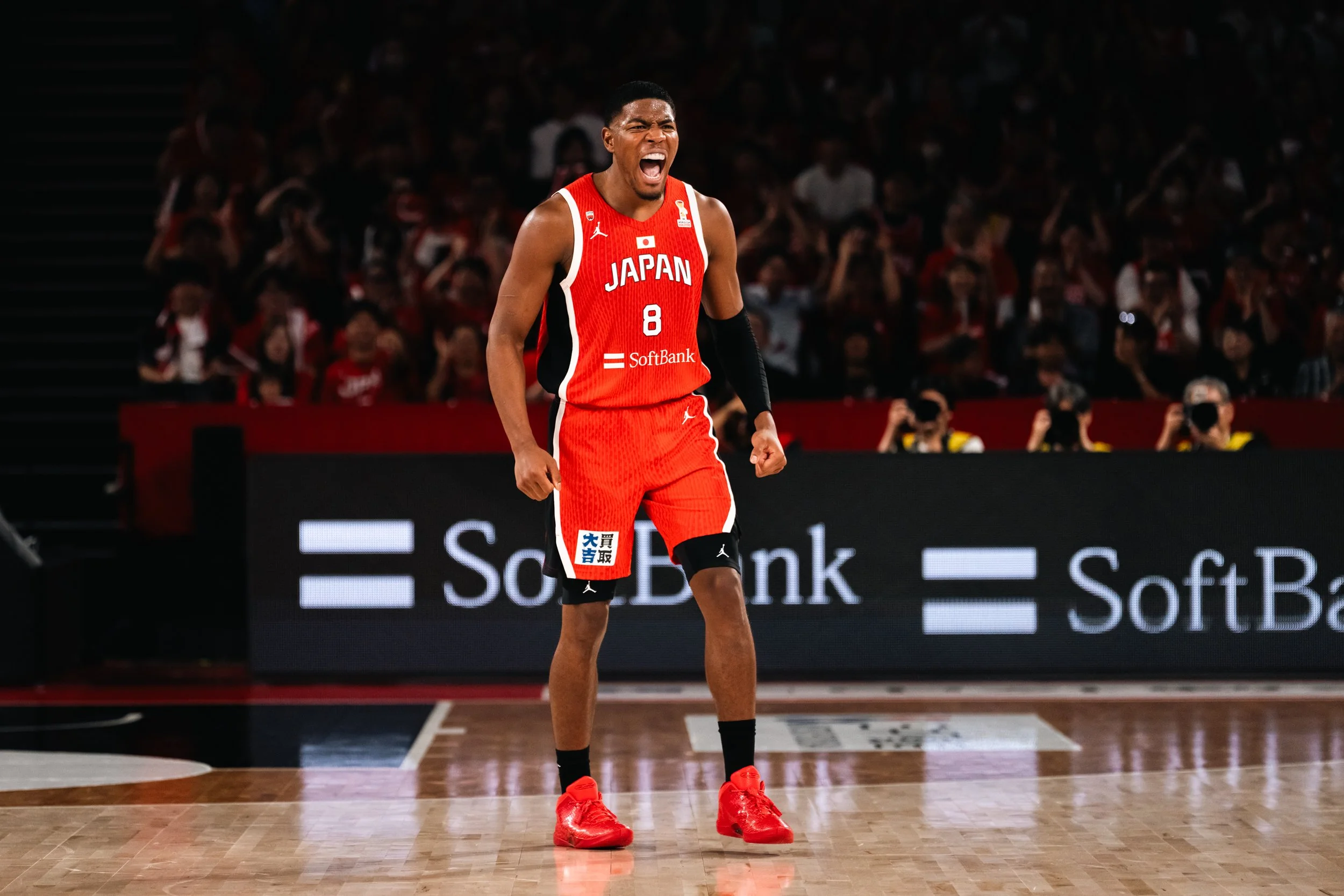 FIBAWC-WINDOW4-JPN-QTR-31.jpg