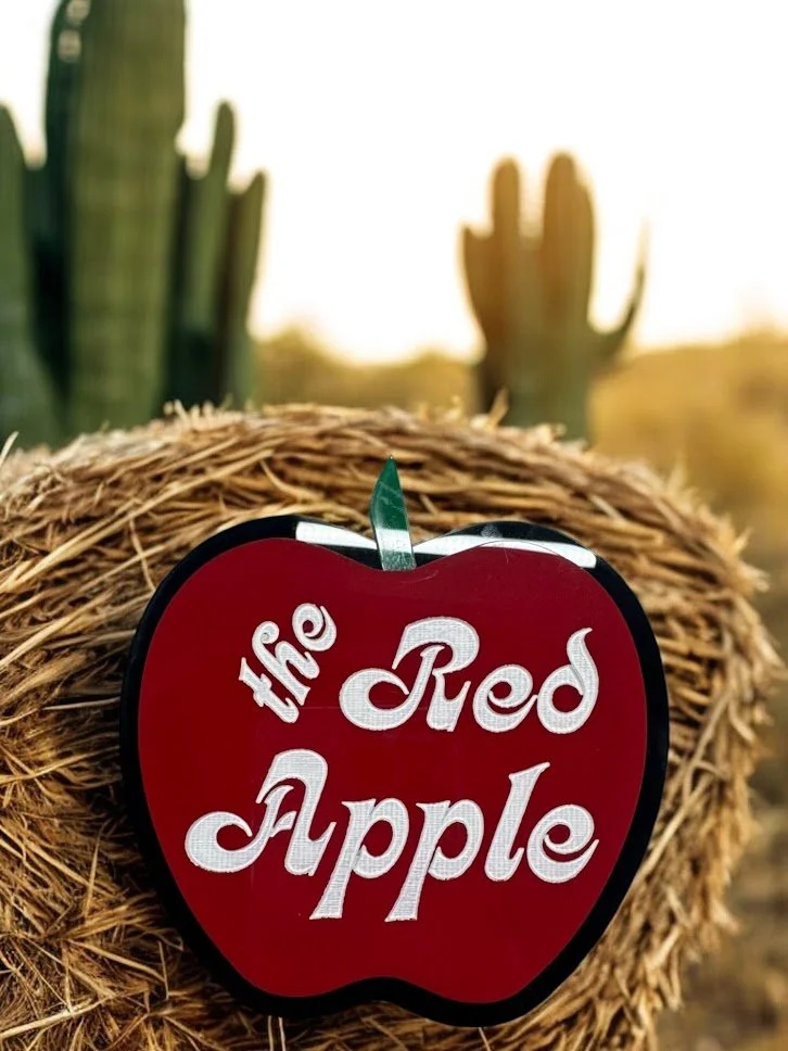 Red Apple-Photoroom.jpg