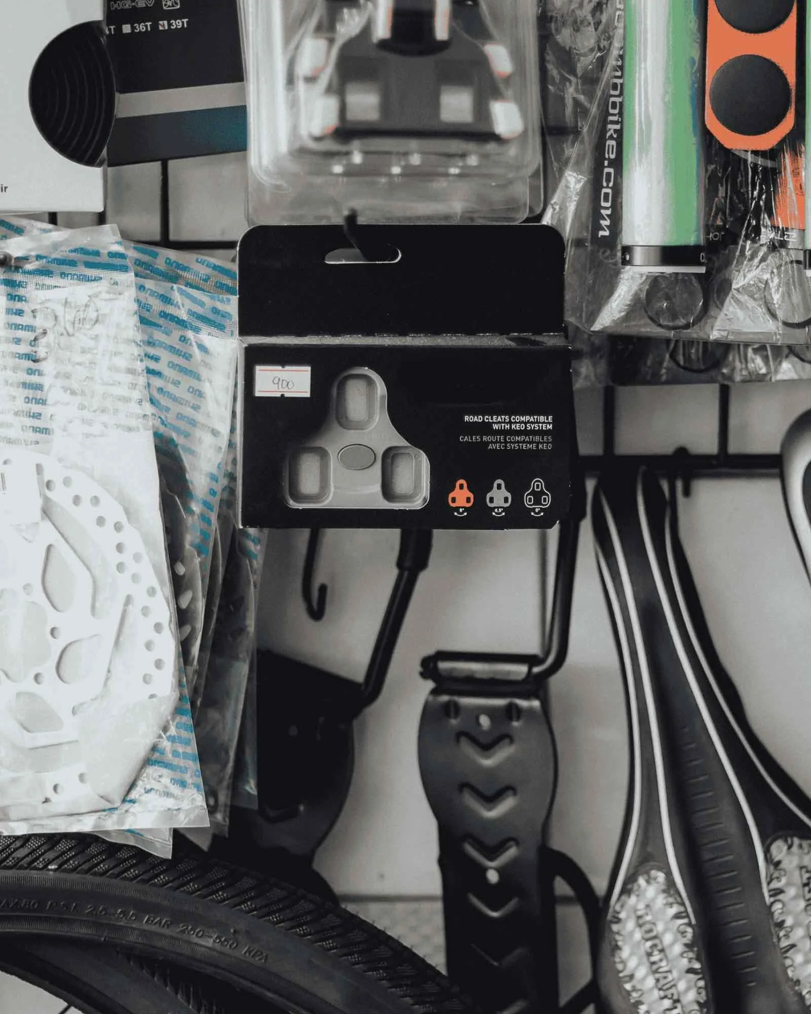 pièces détachées.jpg