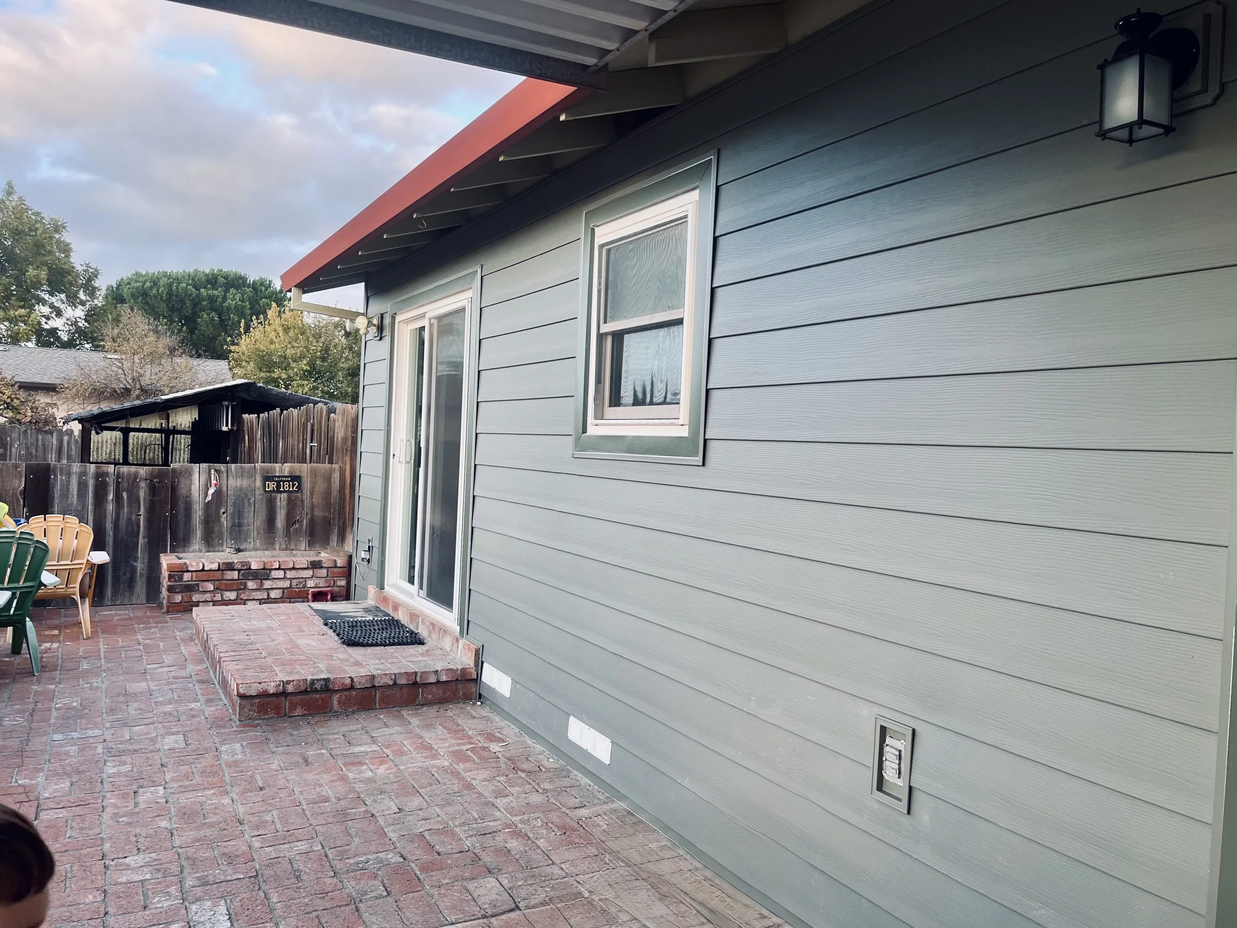 Durable siding for homes, providing long-lasting protection and enhancing curb appeal.