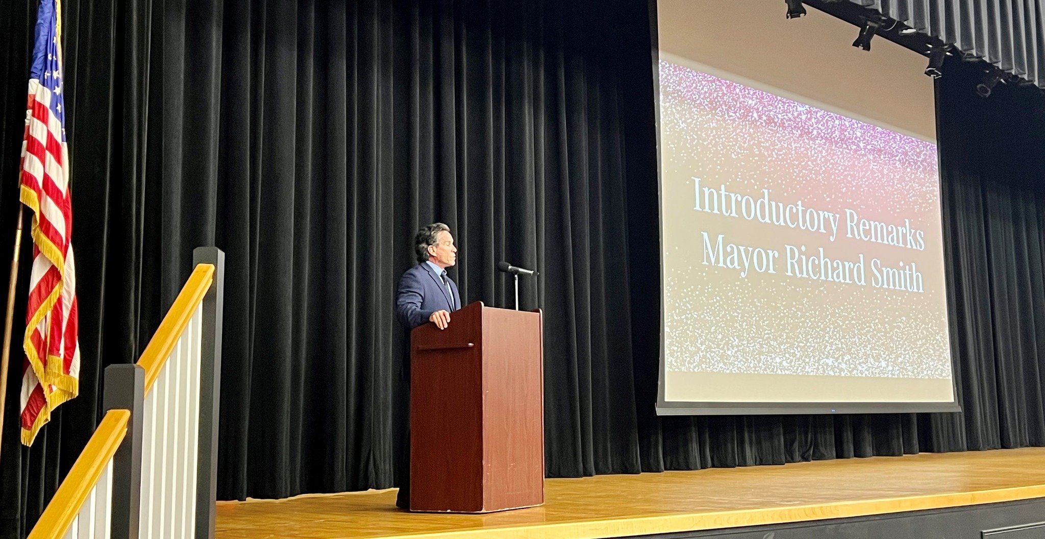 Today, all district educators gathered at Jonathan Law to kickoff the new school year. Mayor Smith welcomed Milford educators and thanked them for their passion and dedication as they work every day to enrich the lives of our students..jpeg