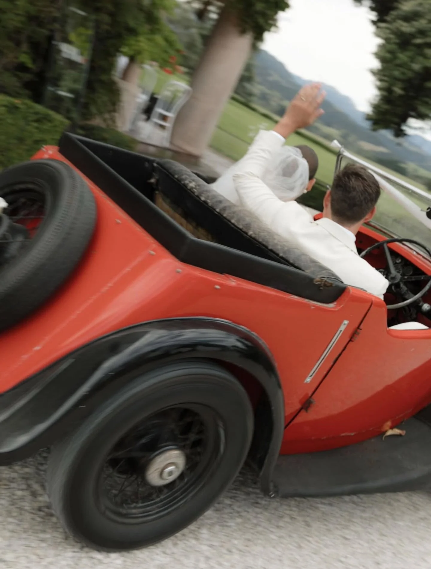 Reminiscing on the fun that was Alexia &sect; Max&rsquo;s wedding celebration 🍸