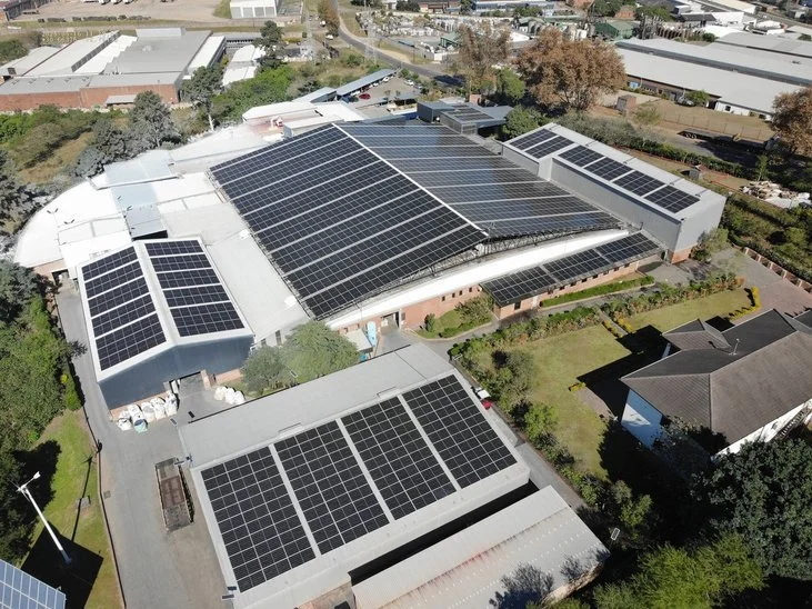 Textiles Manufacturer, Hammarsdale KZN – 1.73 MWp
Two phases of grid-tie solar: 2,954 Canadian Solar panels and 12 grid-tie inverters with generator integration.