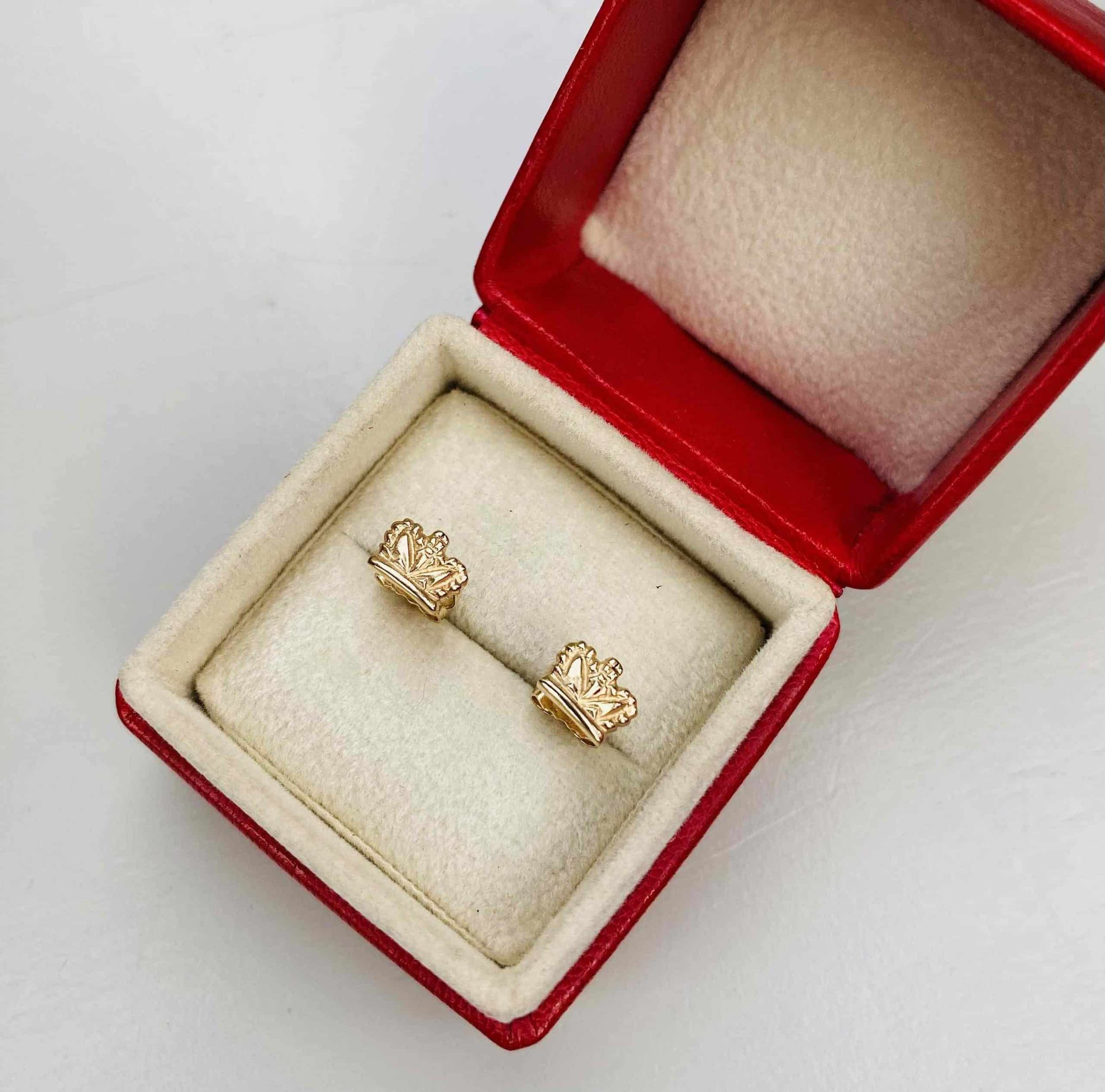 Crown-Ethical-Gold-Stud-Earrings-Francesca-Stella-Ethical-Jewellery5.jpg