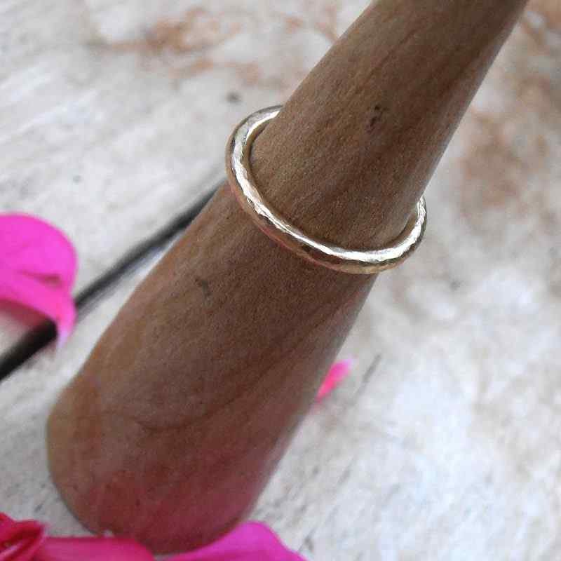 Beija-Flor-Textured-Ring-2-Francesca Stella-Ethical-Jewellery.jpg