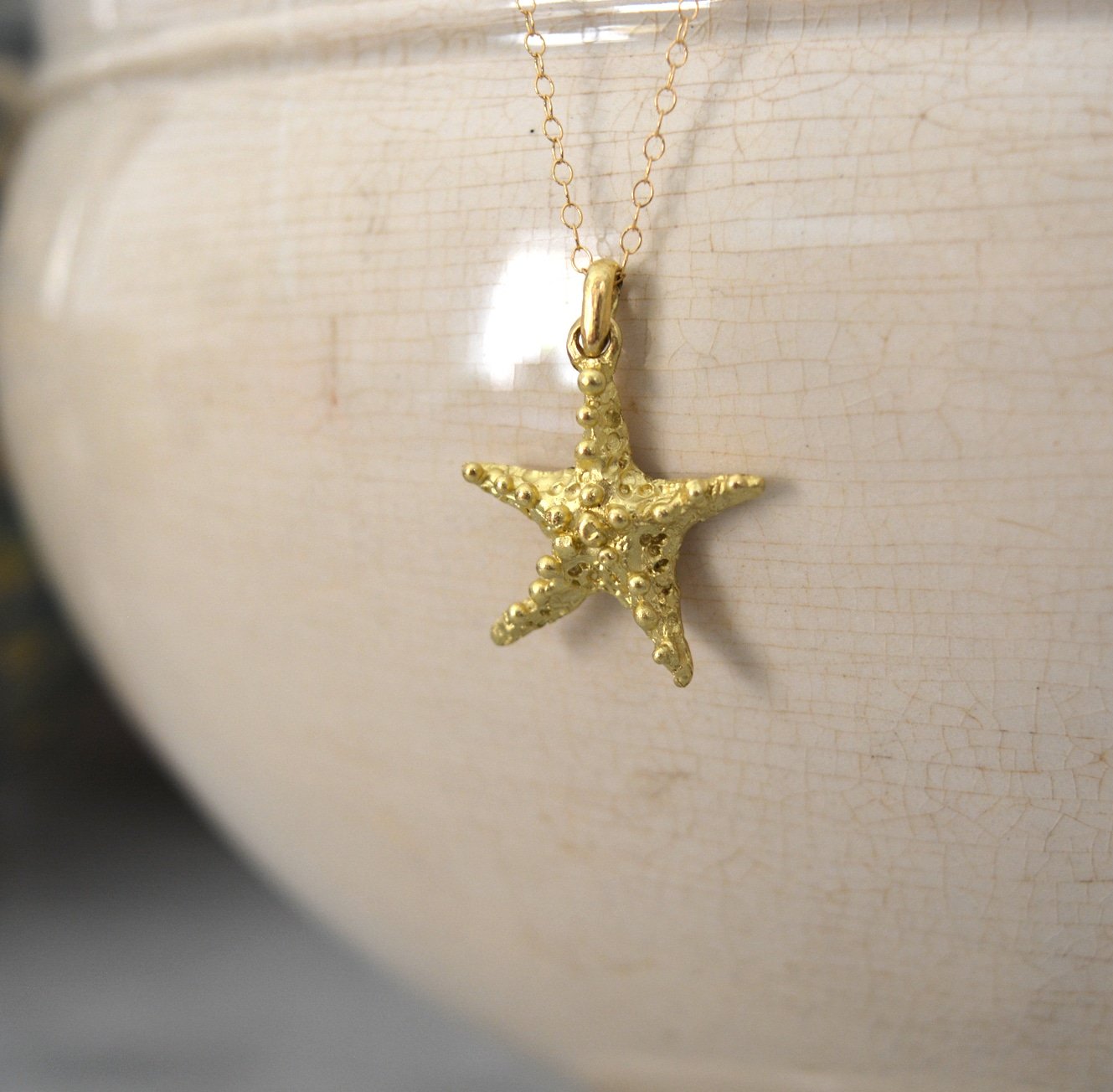 Starfish-Ethical-Gold-Pendant-Francesca-Stella-Ethical-Jewellery1.jpg