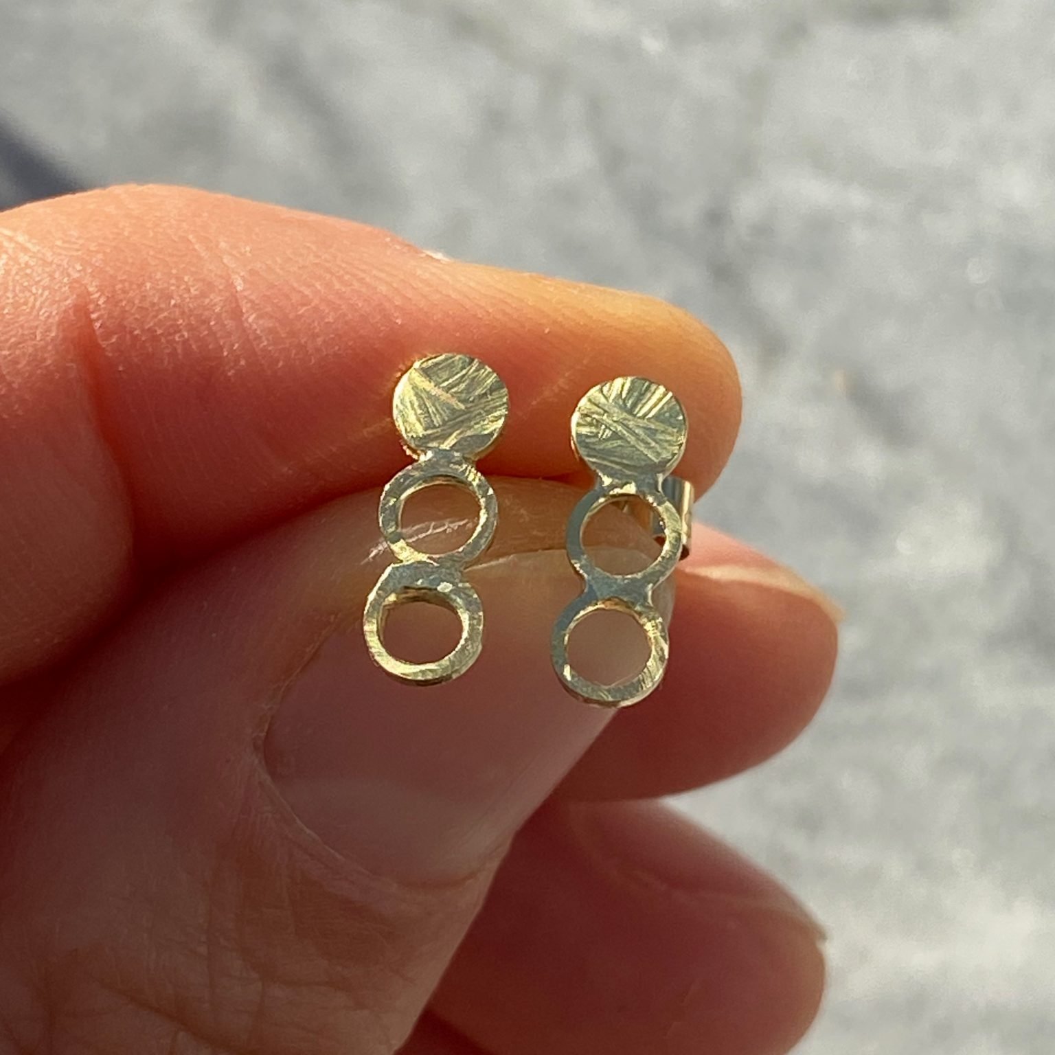 Cerchi-Ethical-Gold-Stud-Earrings-Francesca-Stella-Ethical-Jewellery3.jpg