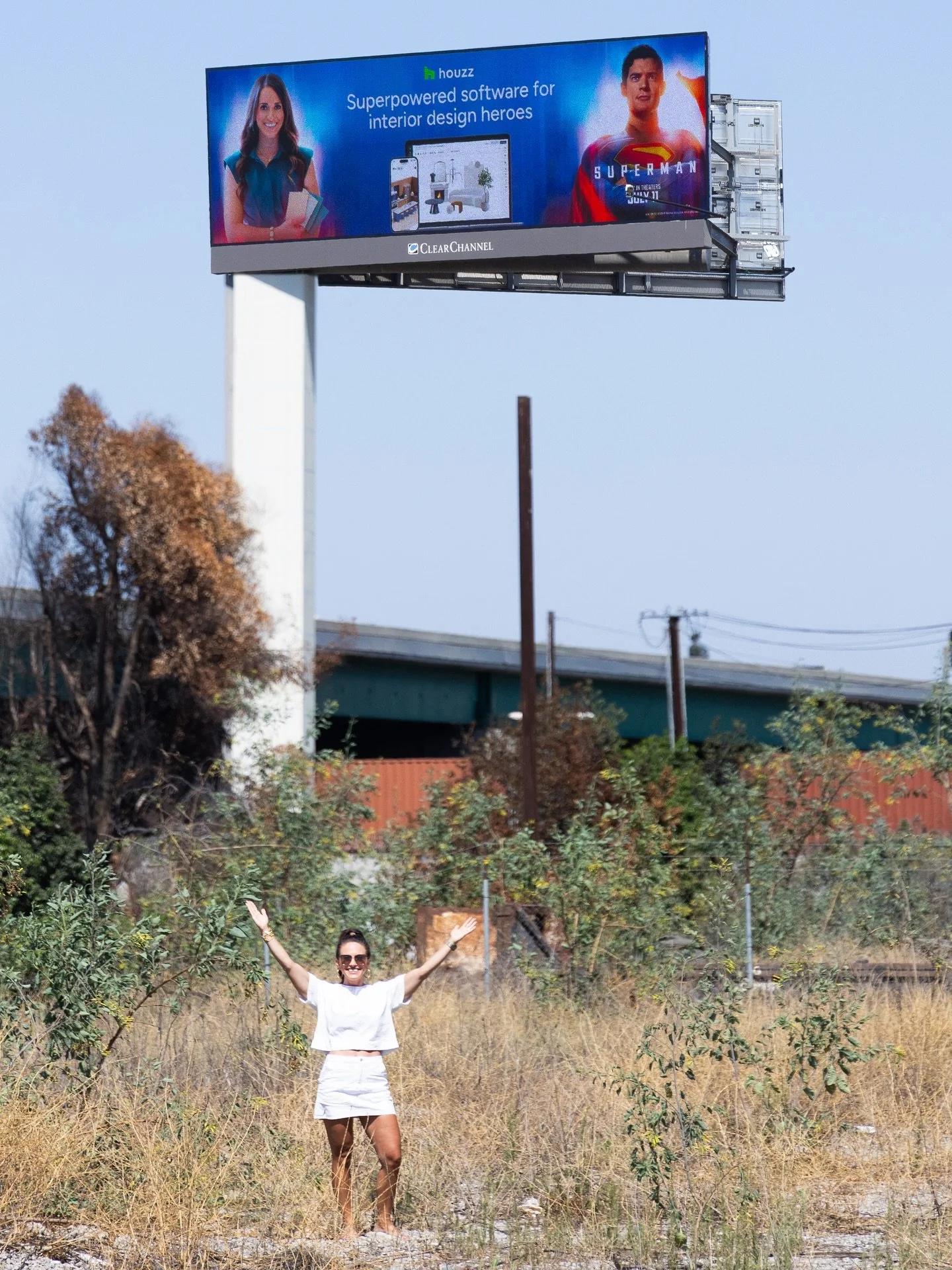 ✨ Friday feel-good ✨

From the 405 in OKC to a billboard on the 405 in LA&hellip;
Kirby Home Designs is officially sharing space with Superman. 🦸&zwj;♂️

Honored to be featured in Houzz&rsquo;s national campaign celebrating the real superheroes of t
