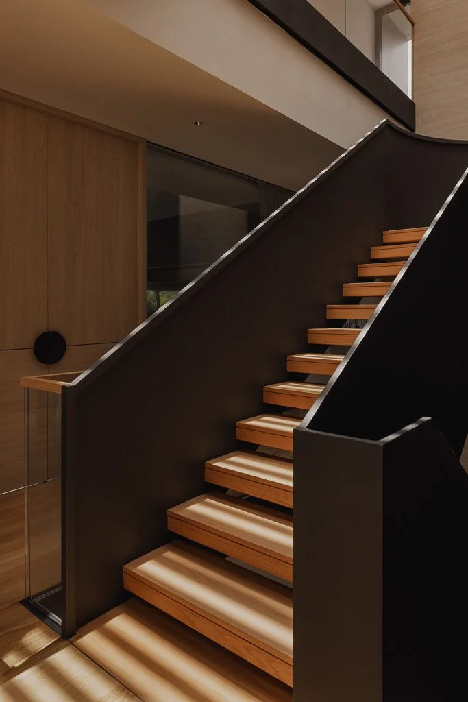 Meir Homes - 87 Sennett Ave - 28.jpg