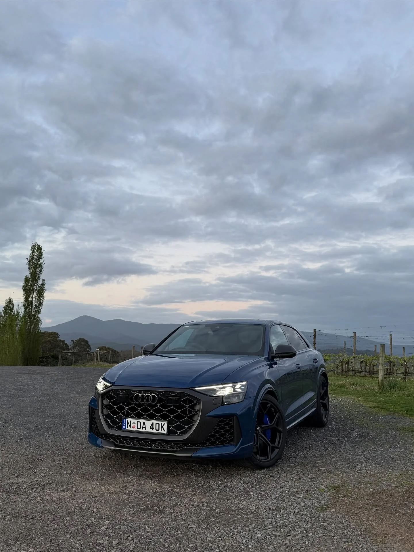 We&rsquo;ve just spent a week with a car that, on paper, looks like a contradiction. The @audiaustralia RS Q8 performance is 2.3 tonnes of luxury SUV with massaging seats, yet 471kW and 850Nm on tap, ceramic brakes, and a 0&ndash;100km/h time of 3.6 