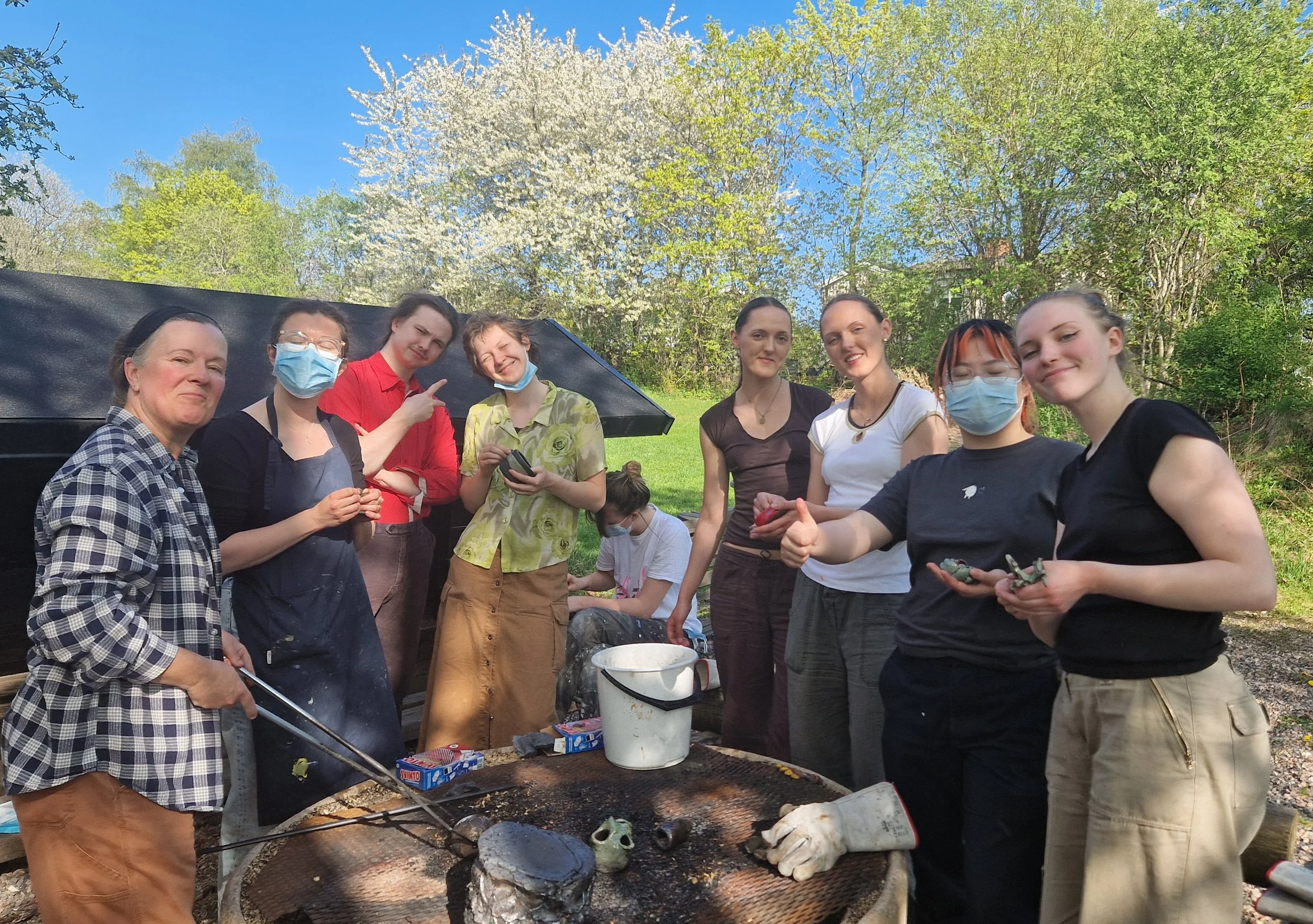 Vi har bränt raku.jpg