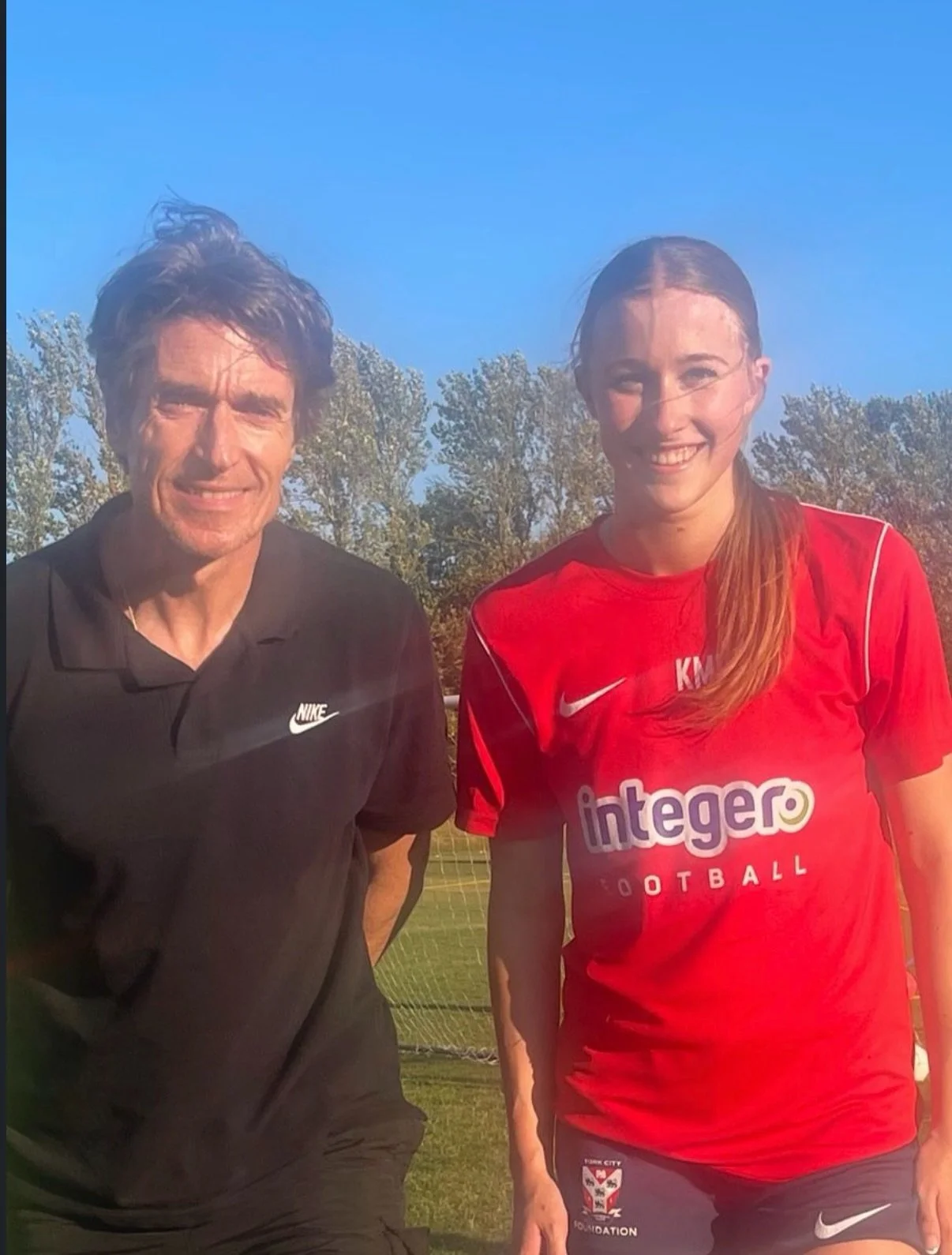 Huge congratulations to @abbie.j0nes on her call-up to the England Lionesses U17s! 🦁🇽🇪🔥

Abbie has had a tremendous breakthrough season with @sufc_women, showing her quality as a forward &mdash; fearless, direct, hardworking, and always looking t