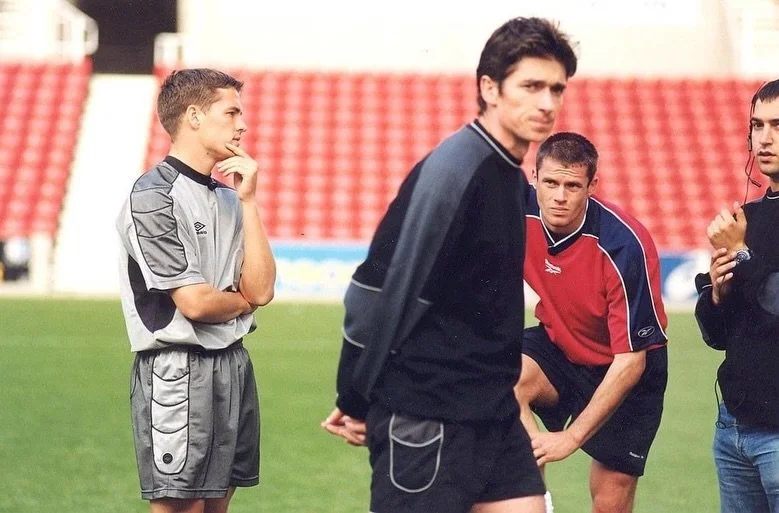 Throwback to the late 90s 🇧🇷⚽️

Simon headed to Brazil to study why their players were so far ahead technically &mdash; and came back obsessed with the detail: close control, fast feet, quick decisions&hellip; and the influence of futebol de sal&at