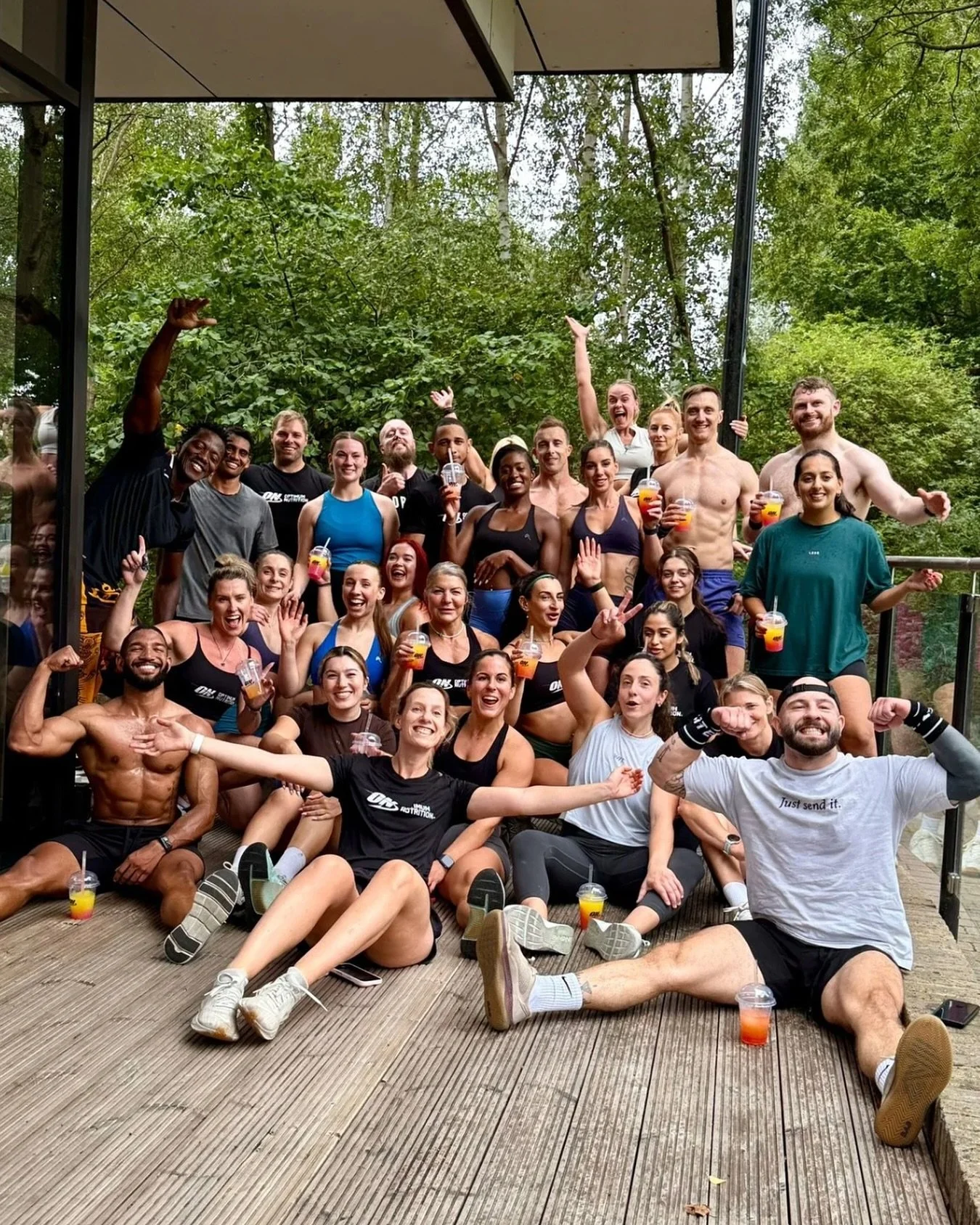 Squad + slushies = elite combo. 

Still riding the high from Saturday&rsquo;s @optimumnutrition_uk Fitness Community Club event 💥🍧

Can we do it all over again next weekend please?! 🙏🏼