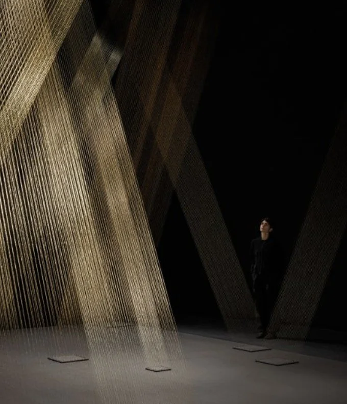 Installation Ttéia 1, de Lygia Pape. Bourse de Commerce, Paris