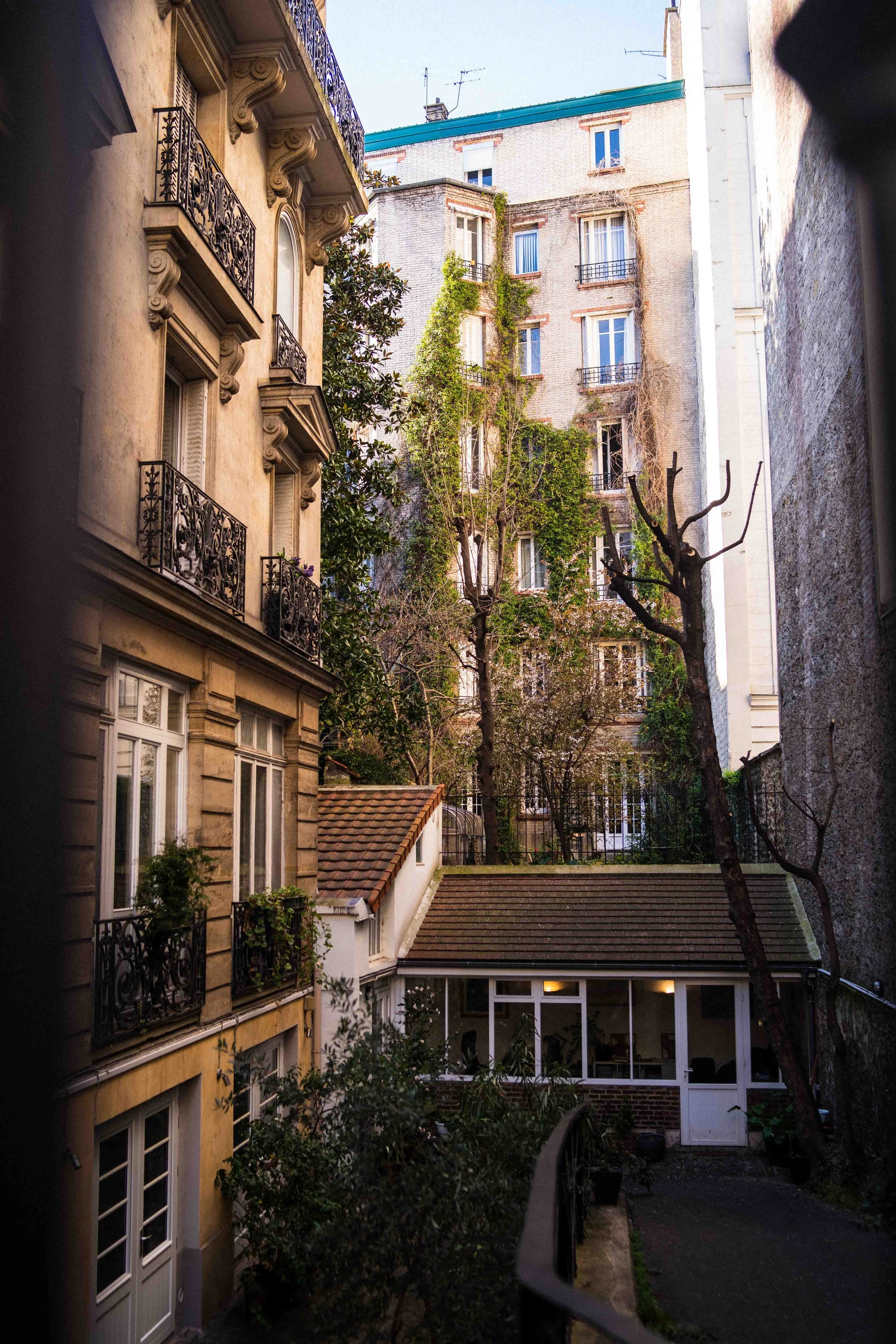 VIIIème, XVIème & XVème [web]-2.jpg