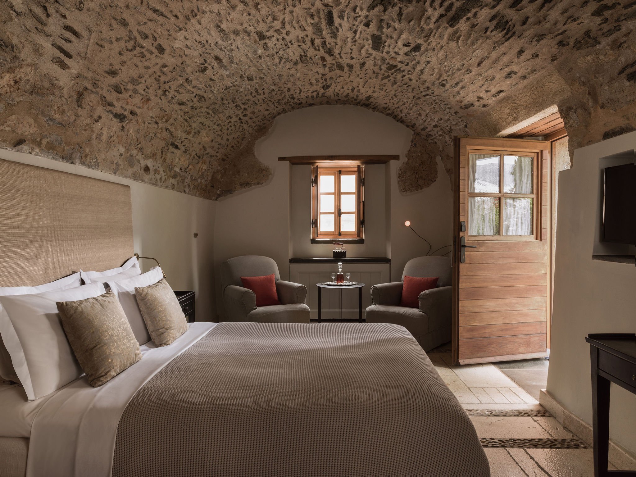 Byzantine Suite - Kinsterna Hotel.jpg