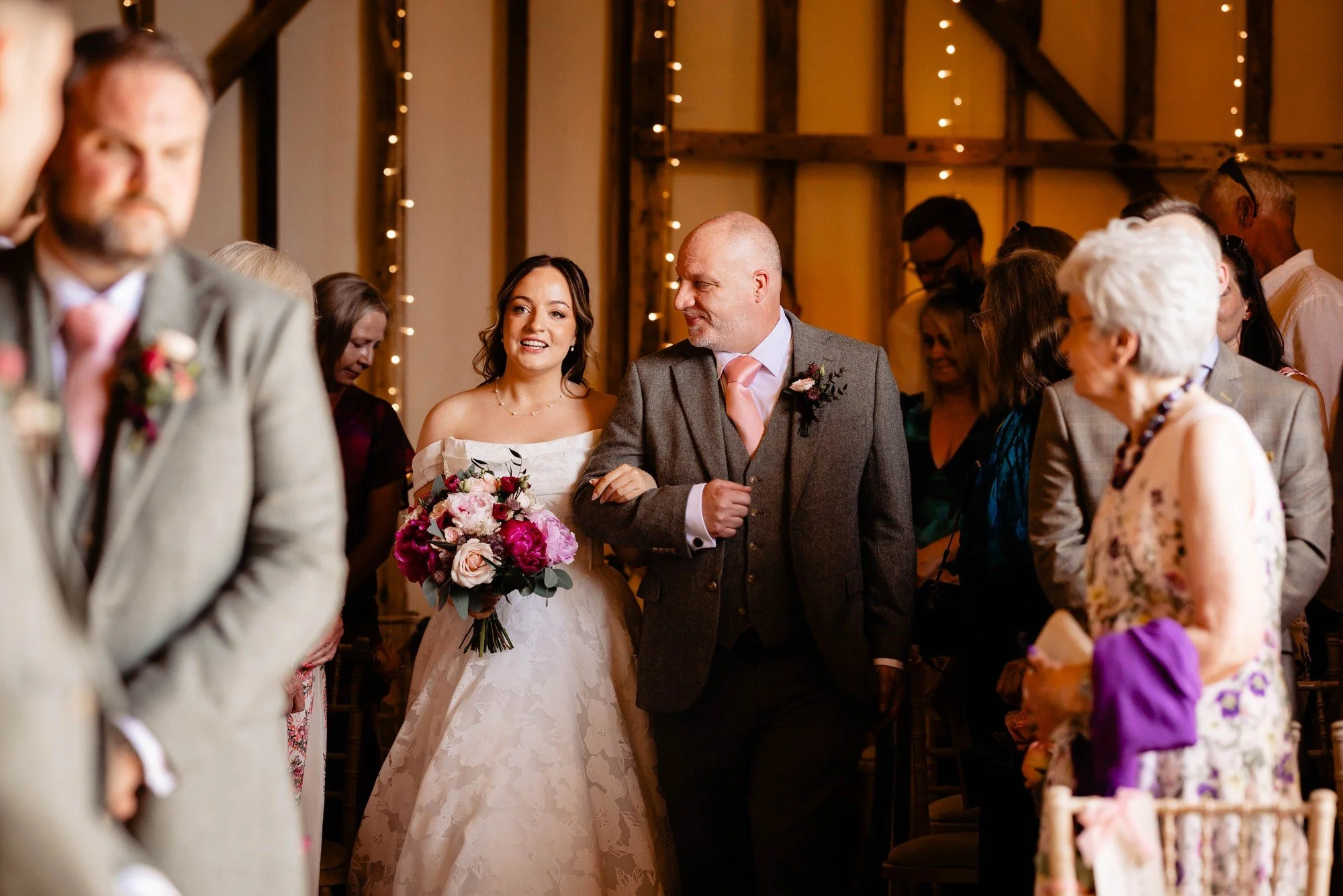 ryan_briony_stokefarmbarn_250526876.jpg